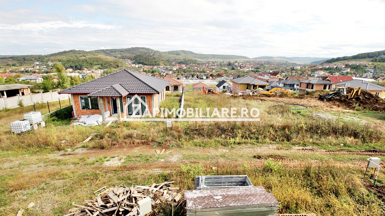 Casa 5 camere,3 băi,la cheie,138 mp,528mp teren,0% comision — fotografia 4