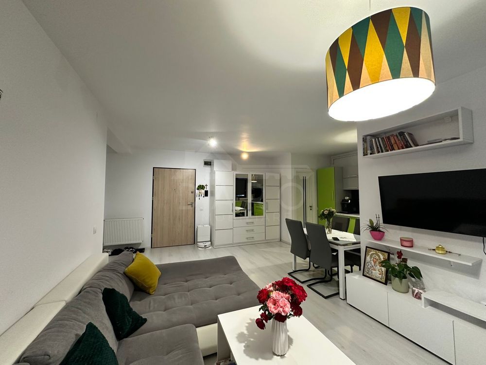 Vand Apartament cu 2 camere + un loc de parcare — fotografia 4