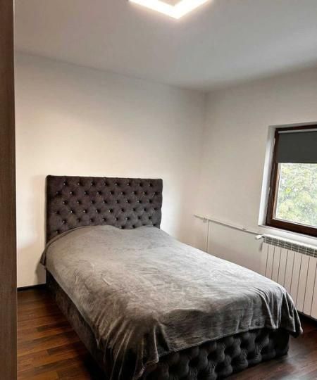 Vand apartament2 camere zona Sebastian (Str. Ileana Cosânzeana) — fotografia 4