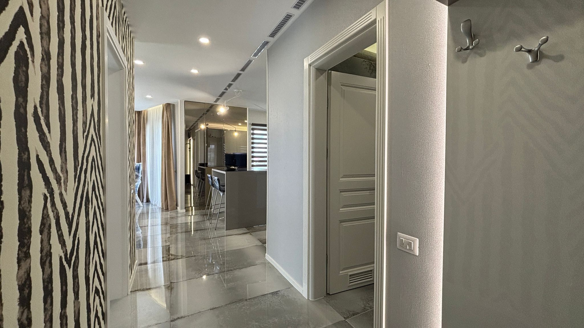 Apartament superfinisat | 2 camere  | 2 parcări | M. Romanul — fotografia 7