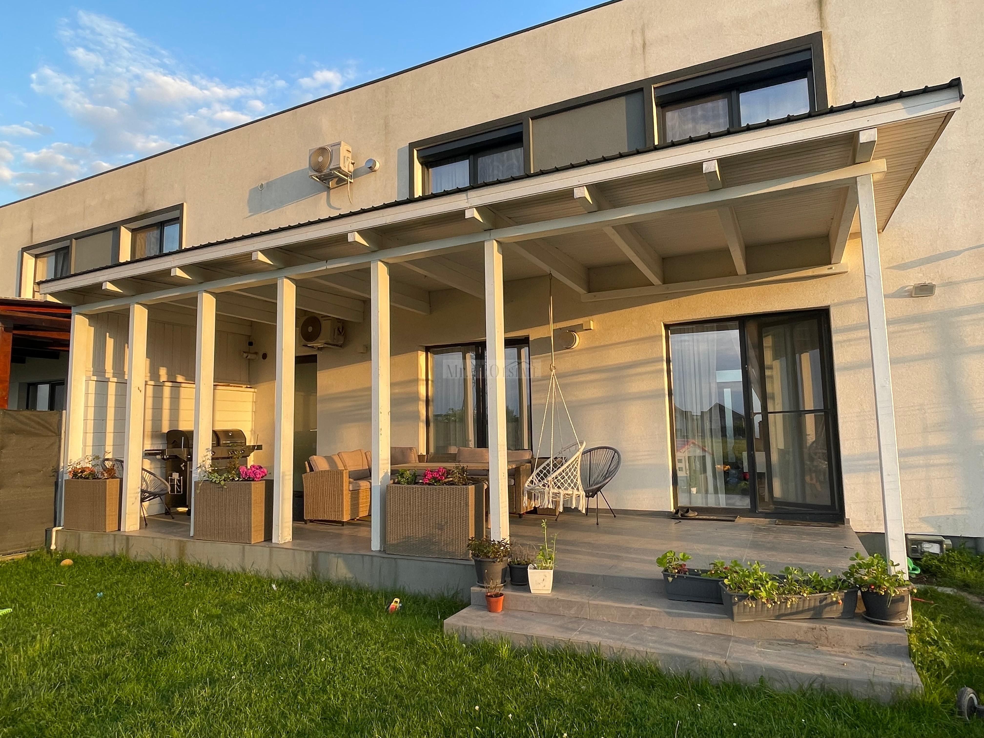 Casă duplex SMART de vânzare – complet mobilată - Cartier Europa — fotografia 5