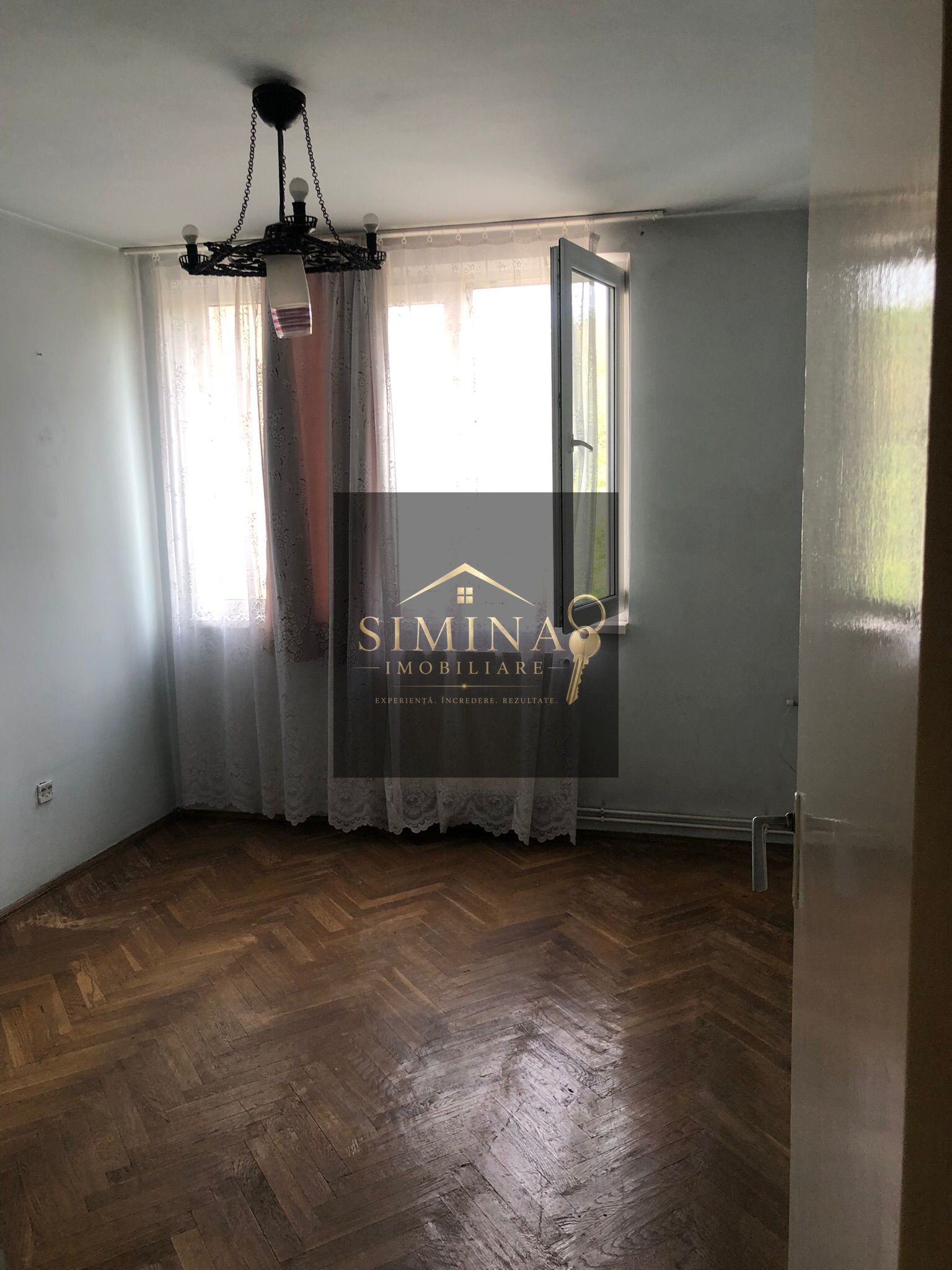 Apartament 3 Camere, De Vanzare, Ion Buteanu, Dambu — fotografia 5