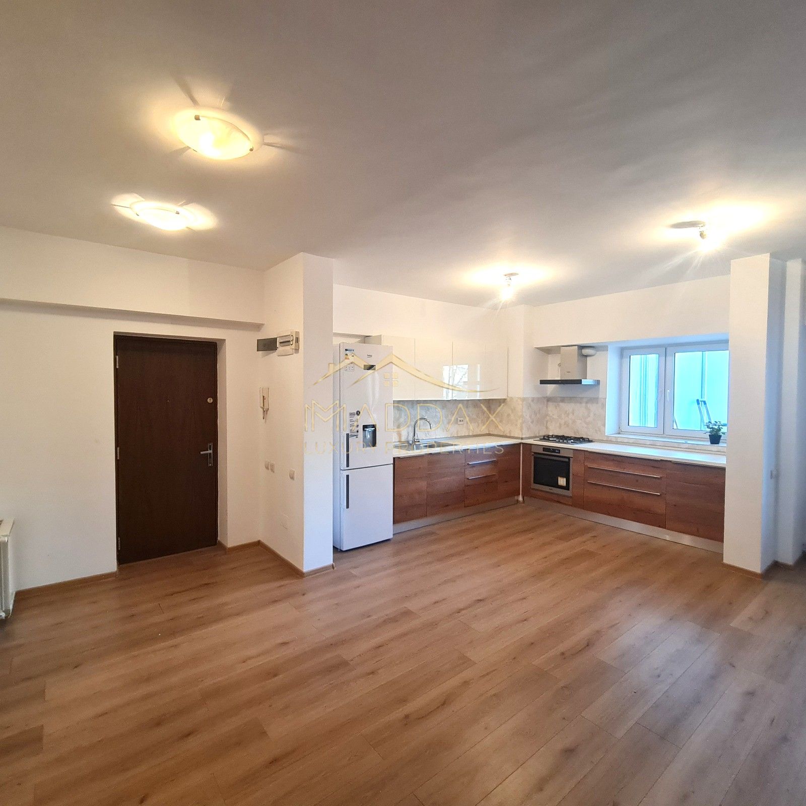 Apartament 3 camere // Loc parcare // Cartier Francez // Herastrau — fotografia 5