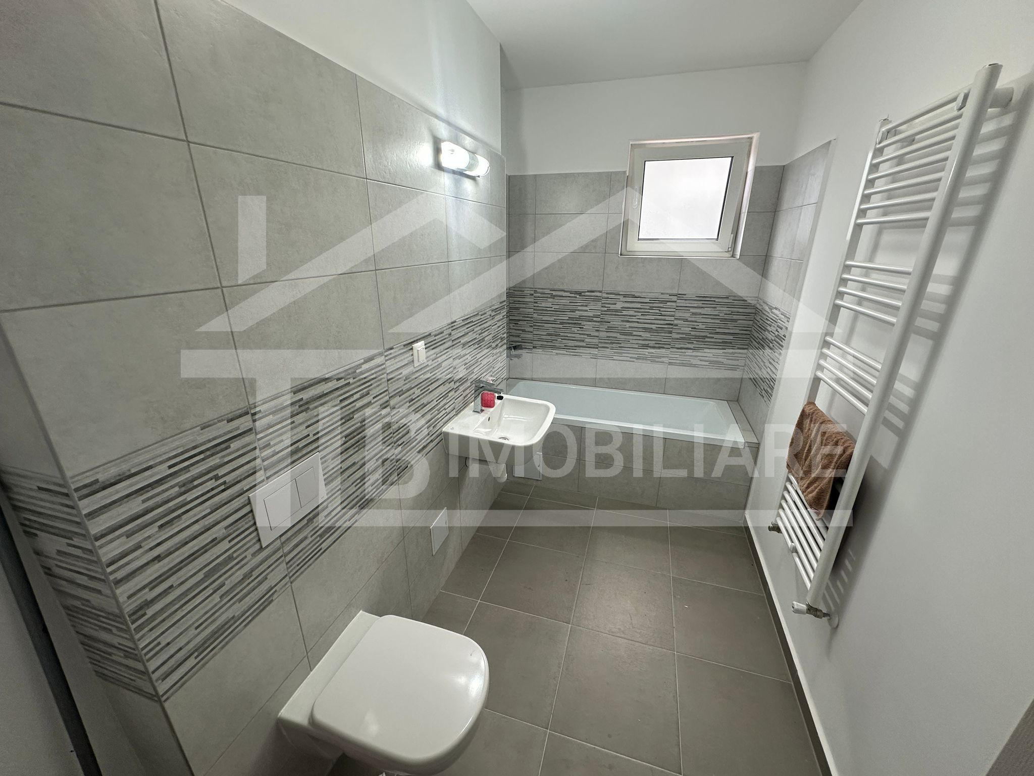 Apartament de 3 camere, 80mp, parcare, Zona Maurer Residence — fotografia 10