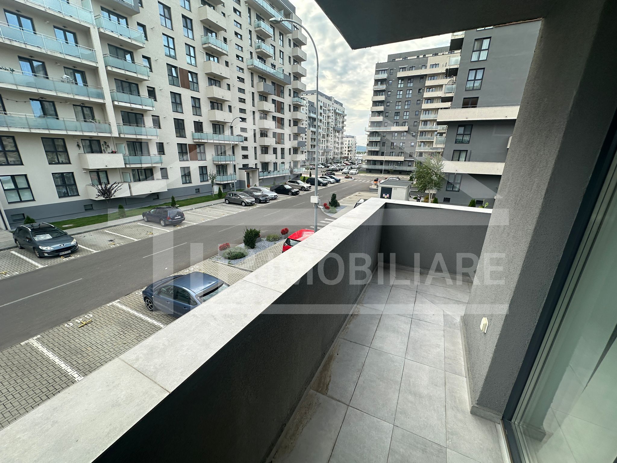 Apartament de 3 camere, 80mp, parcare, Zona Maurer Residence — fotografia 12