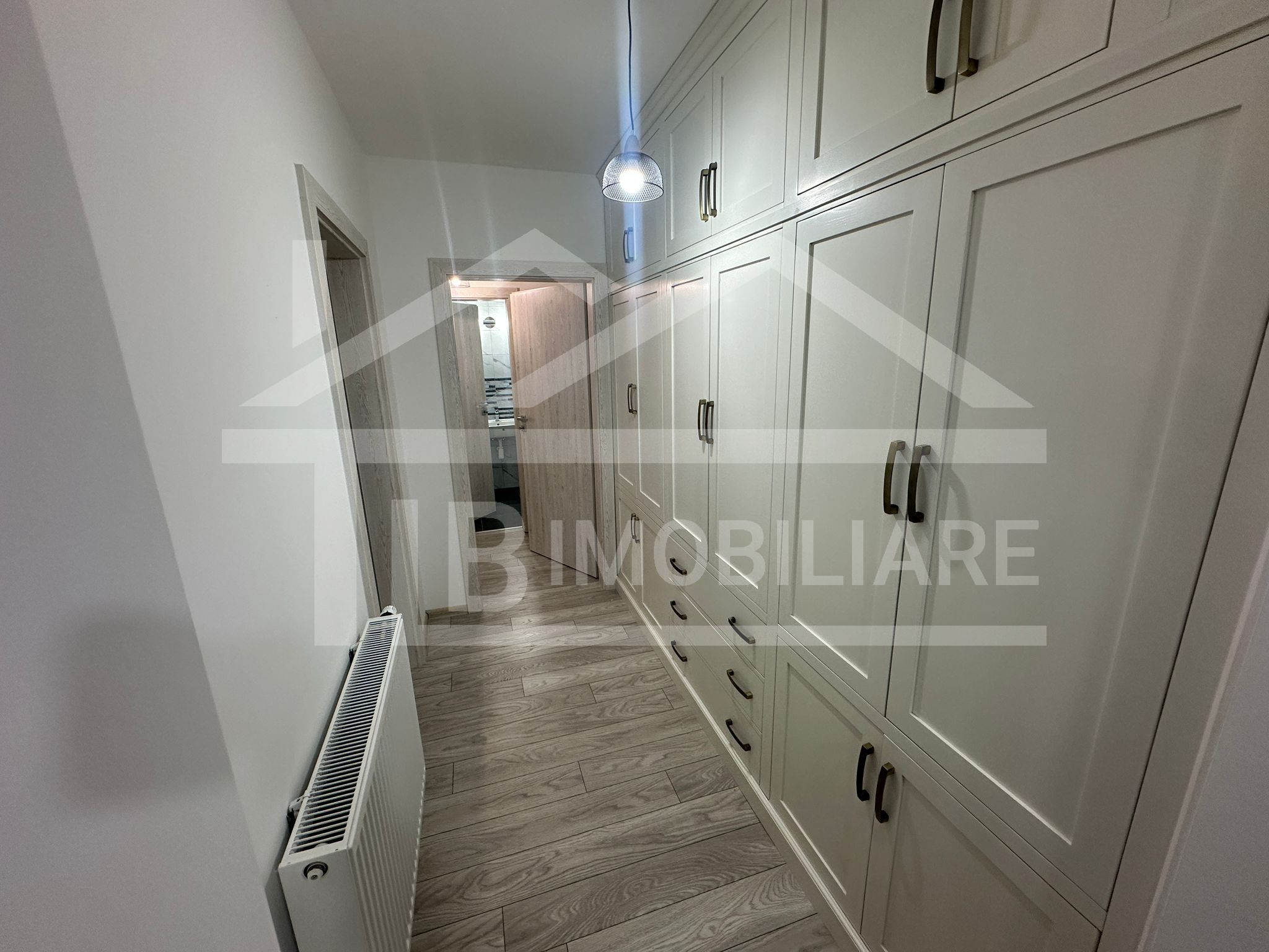 Apartament de 3 camere, 80mp, parcare, Zona Maurer Residence — fotografia 9