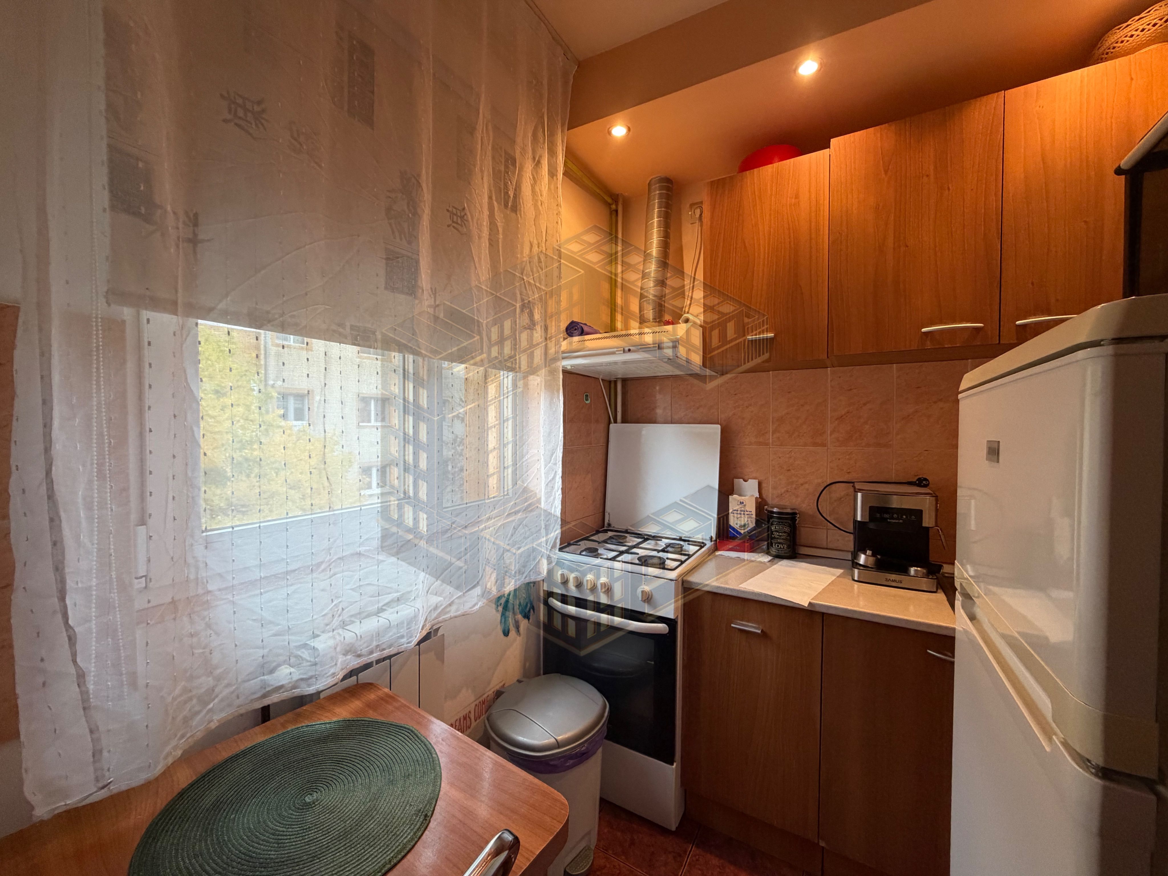 Apartament cu o camera, renovat, etaj intermediar, centrala, Girocului — fotografia 6