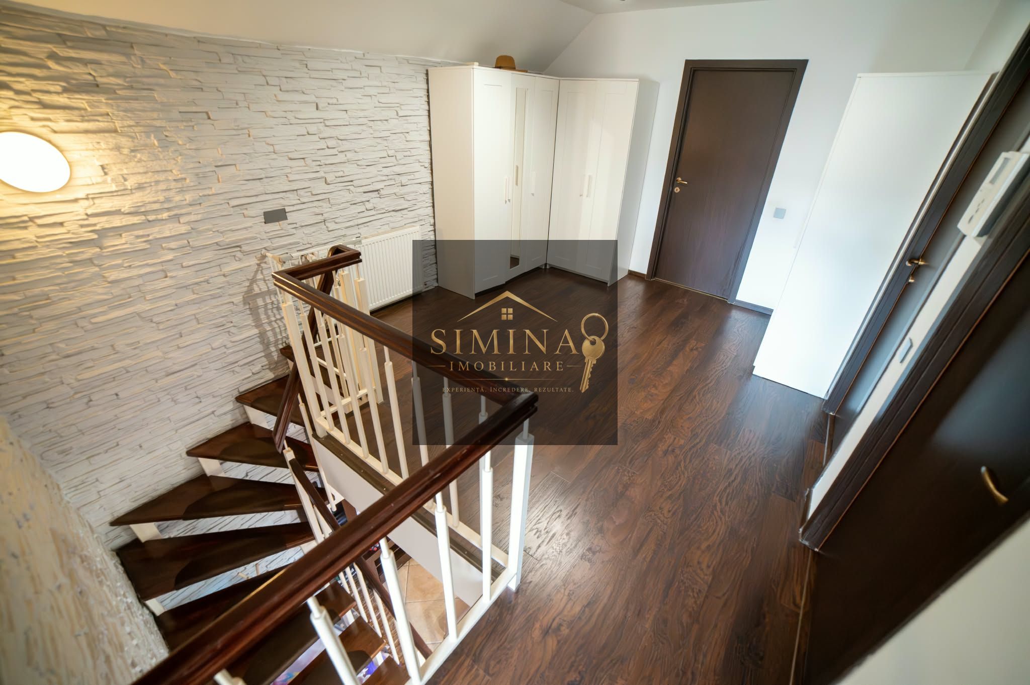 Casa De Vanzare, 600 Mp Teren, Zona Rezidențiala, Corunca — fotografia 3