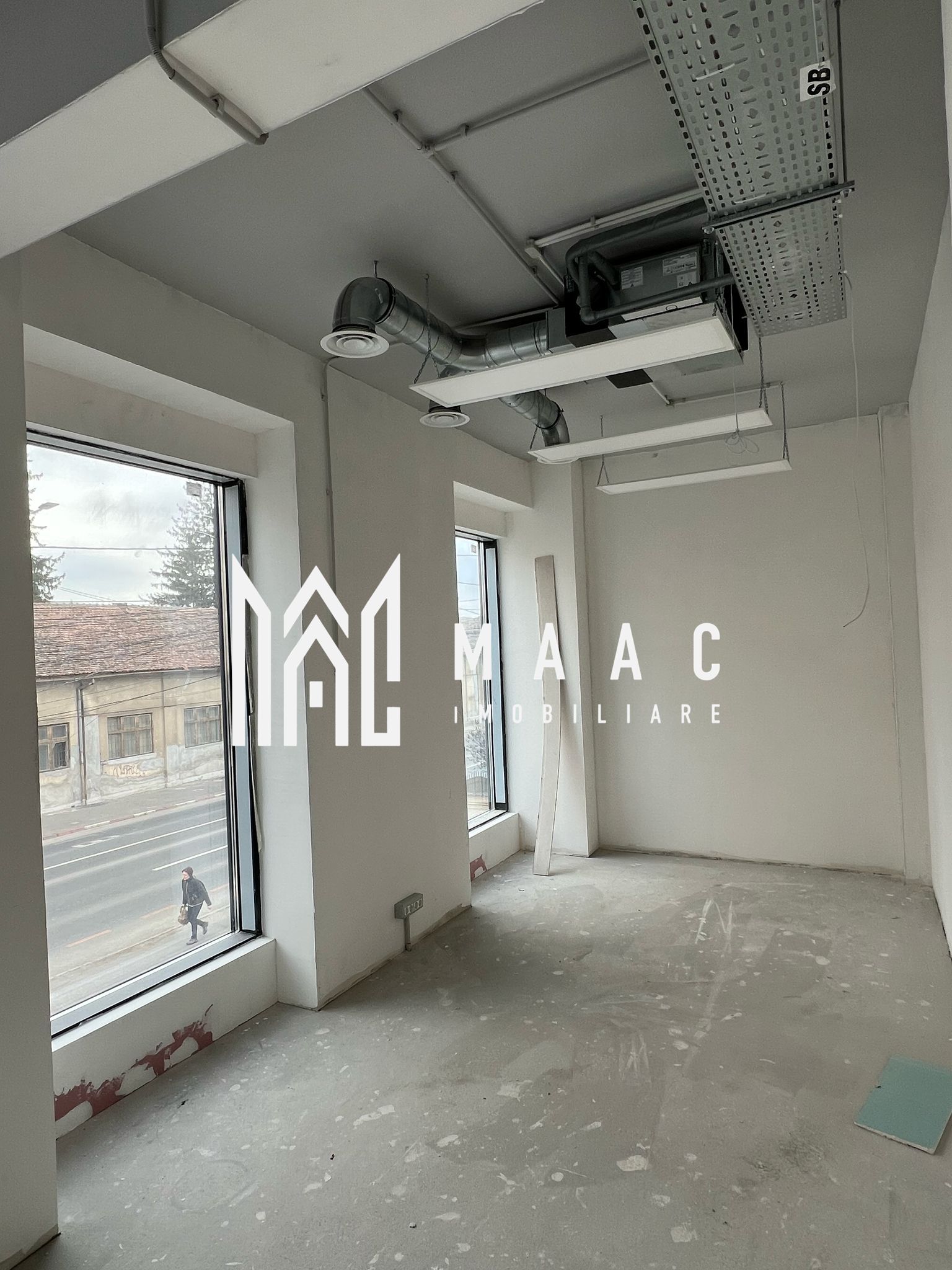 Spatiu birouri | Etaj 2 | 200 MP | Lift | Zona Garii