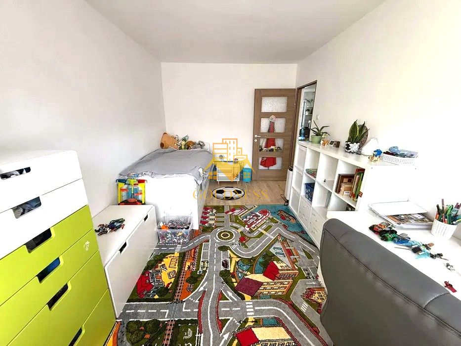 4 camere decomandate, Manastur, Padurea Faget, La Terenuri, Parang — fotografia 4