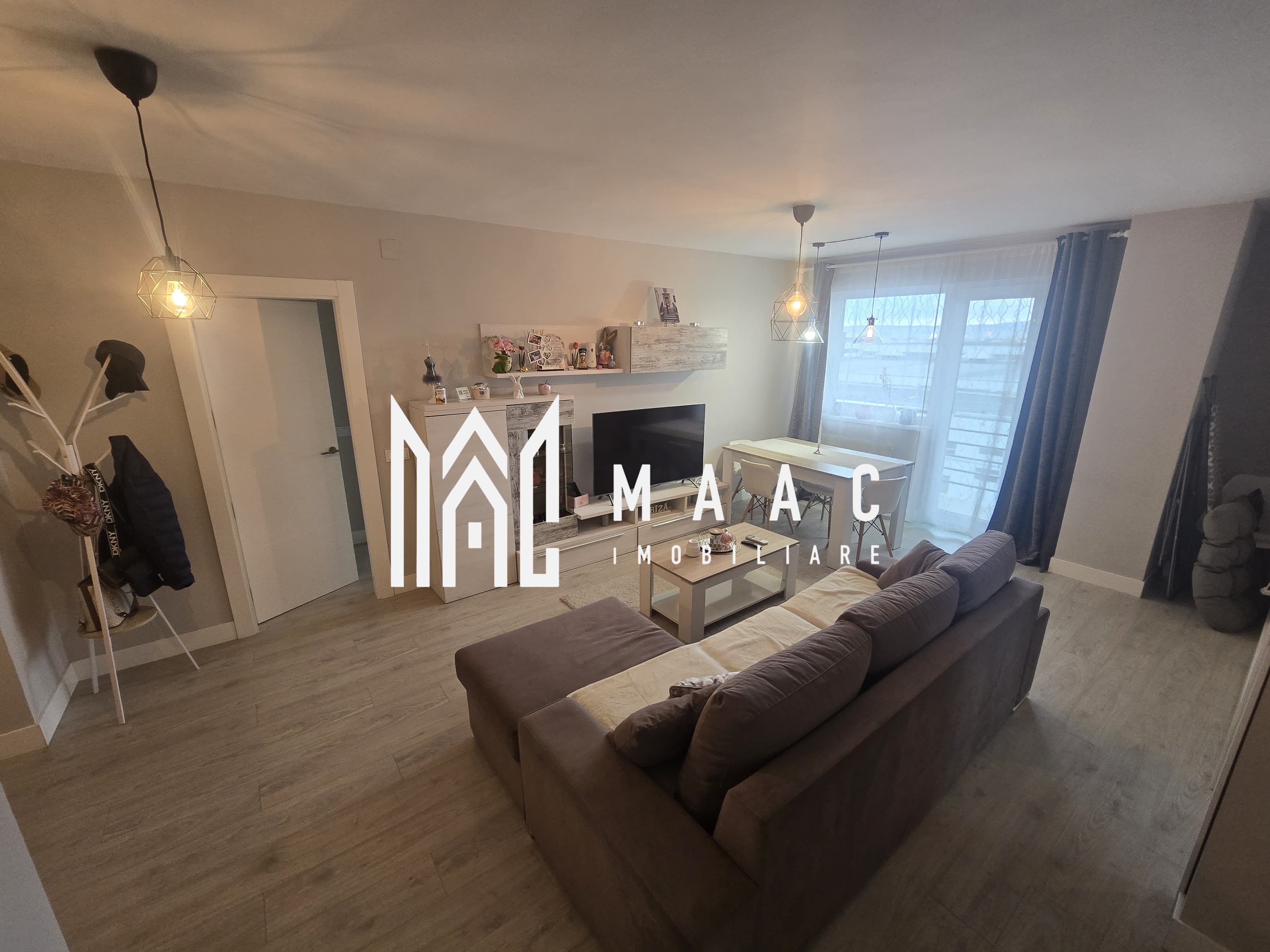 Apartament 3 camere 2 bai 2 balcoane loc de parcare subteran zona Turnisor — fotografia 9