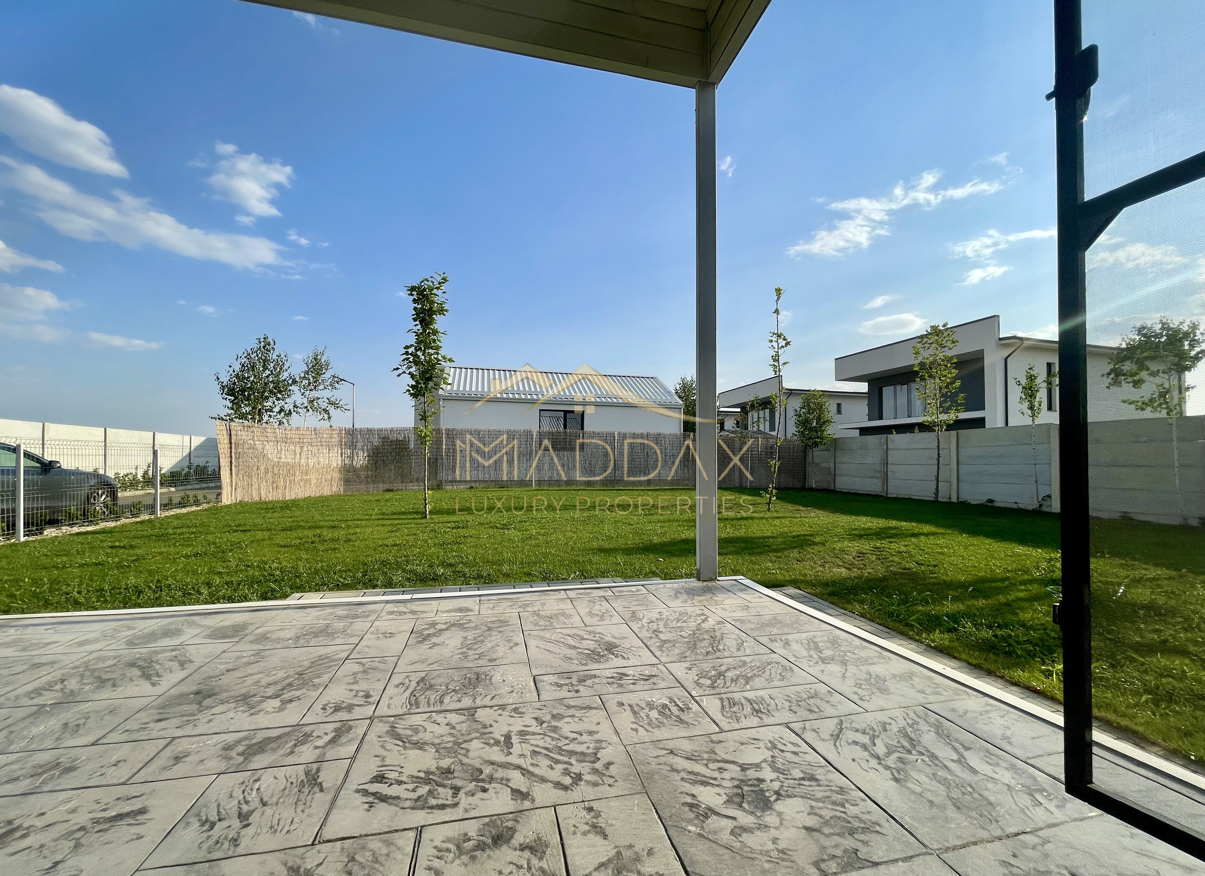 ***CASA MODERNA 4 camere ***LUX***Gradina 450 mp//Ostratu//CORBEANCA — fotografia 13