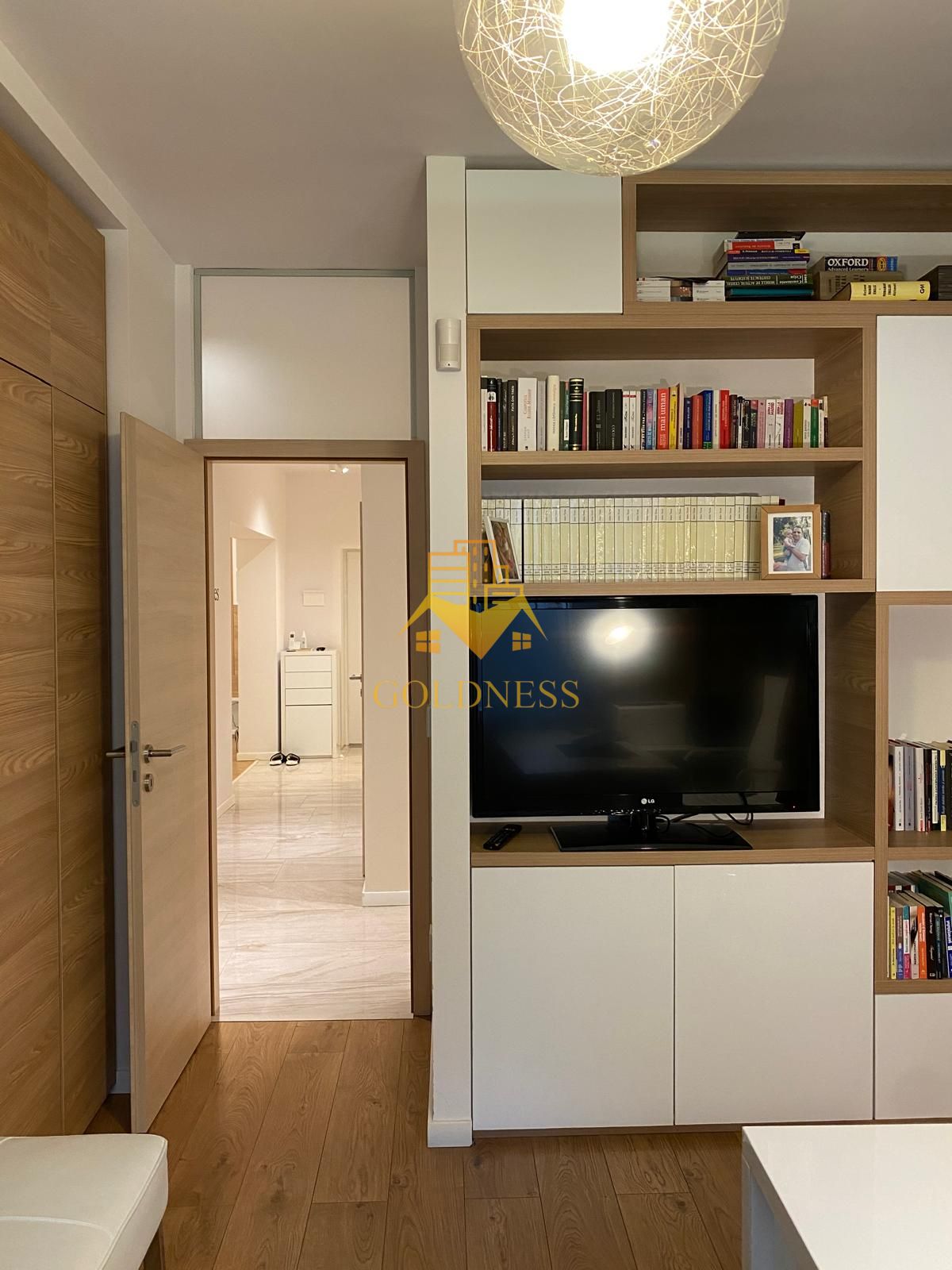 5 camere,modern,garaj, bloc nou zona Centrala, Platinia, Usamv,Motilor — fotografia 3