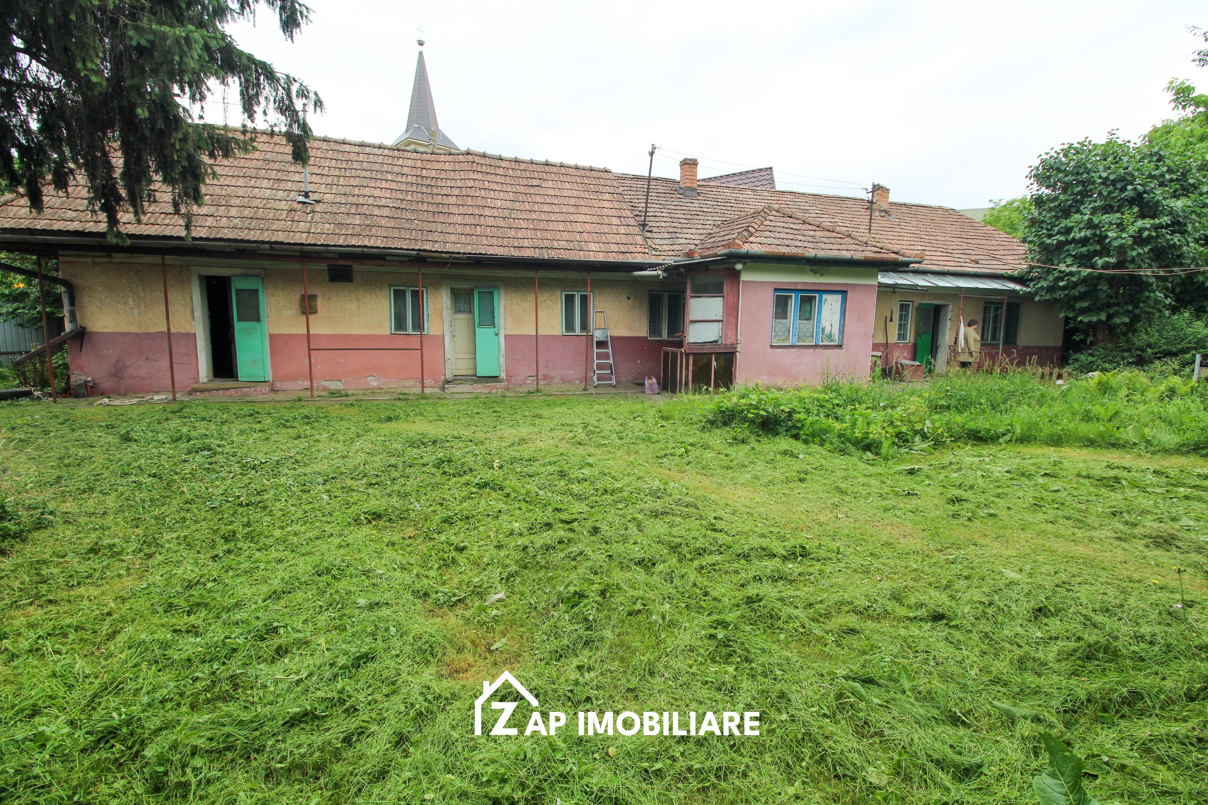 Unirii - Zona Darina - Casa 4 camere - Teren 691 mp cu deschidere 26 m — fotografia 3
