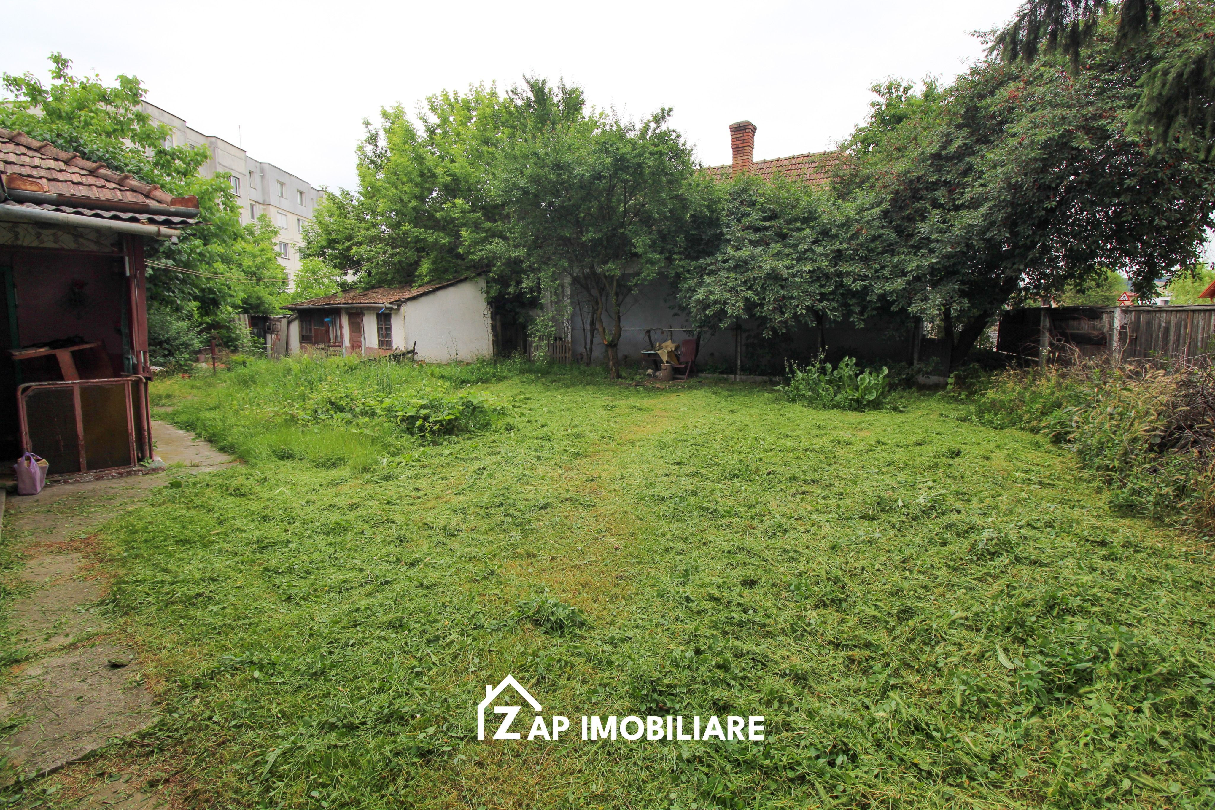 Unirii - Zona Darina - Casa 4 camere - Teren 691 mp cu deschidere 26 m — fotografia 5