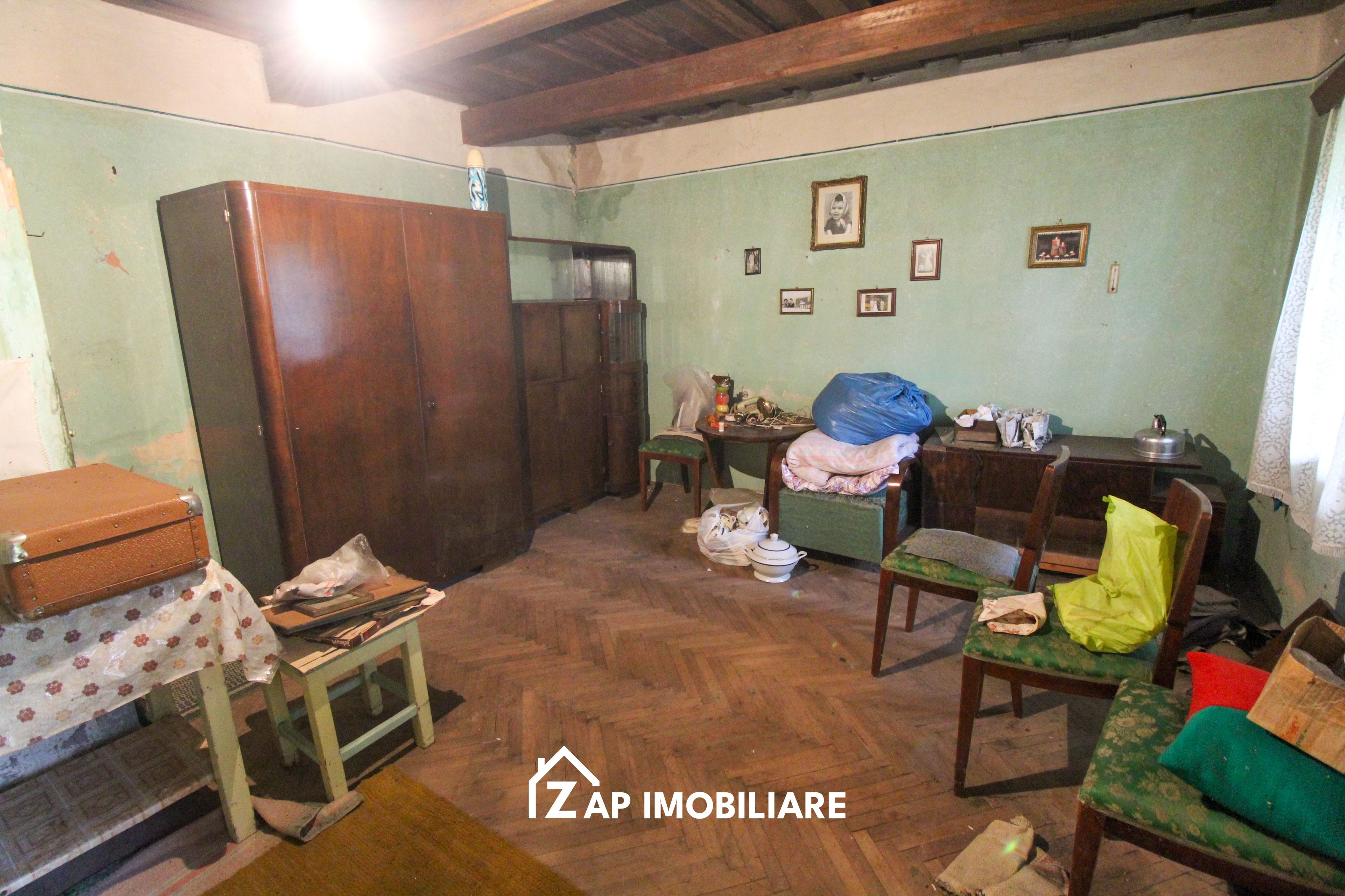 Unirii - Zona Darina - Casa 4 camere - Teren 691 mp cu deschidere 26 m — fotografia 8