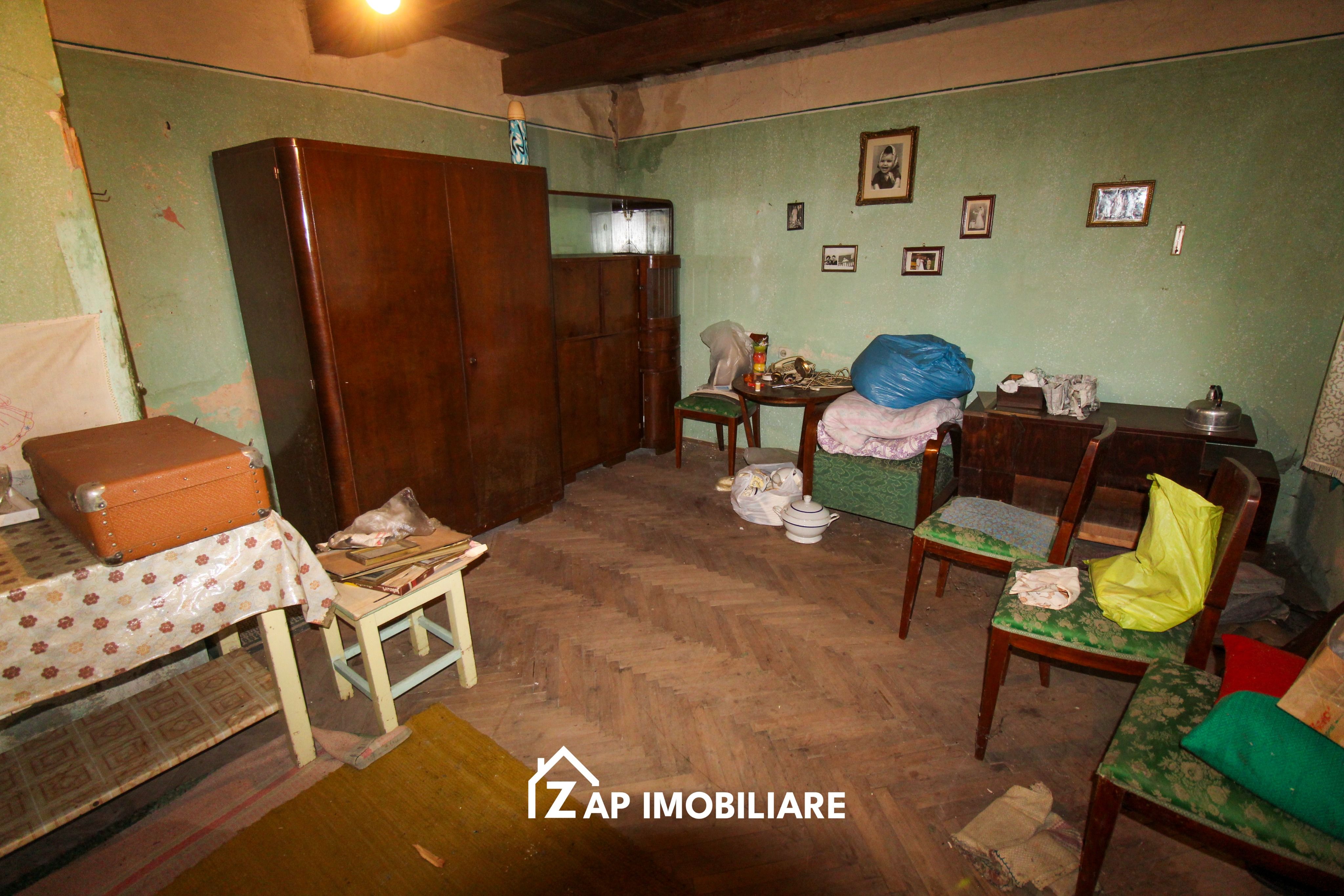 Unirii - Zona Darina - Casa 4 camere - Teren 691 mp cu deschidere 26 m — fotografia 9