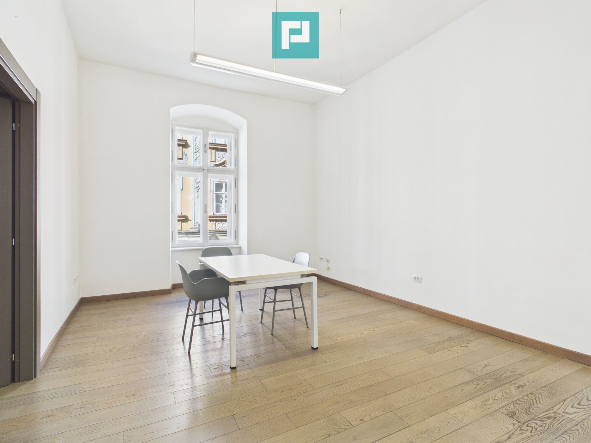 Spațiu de birouri cu 2 camere | Zonă Centrală — fotografia 2