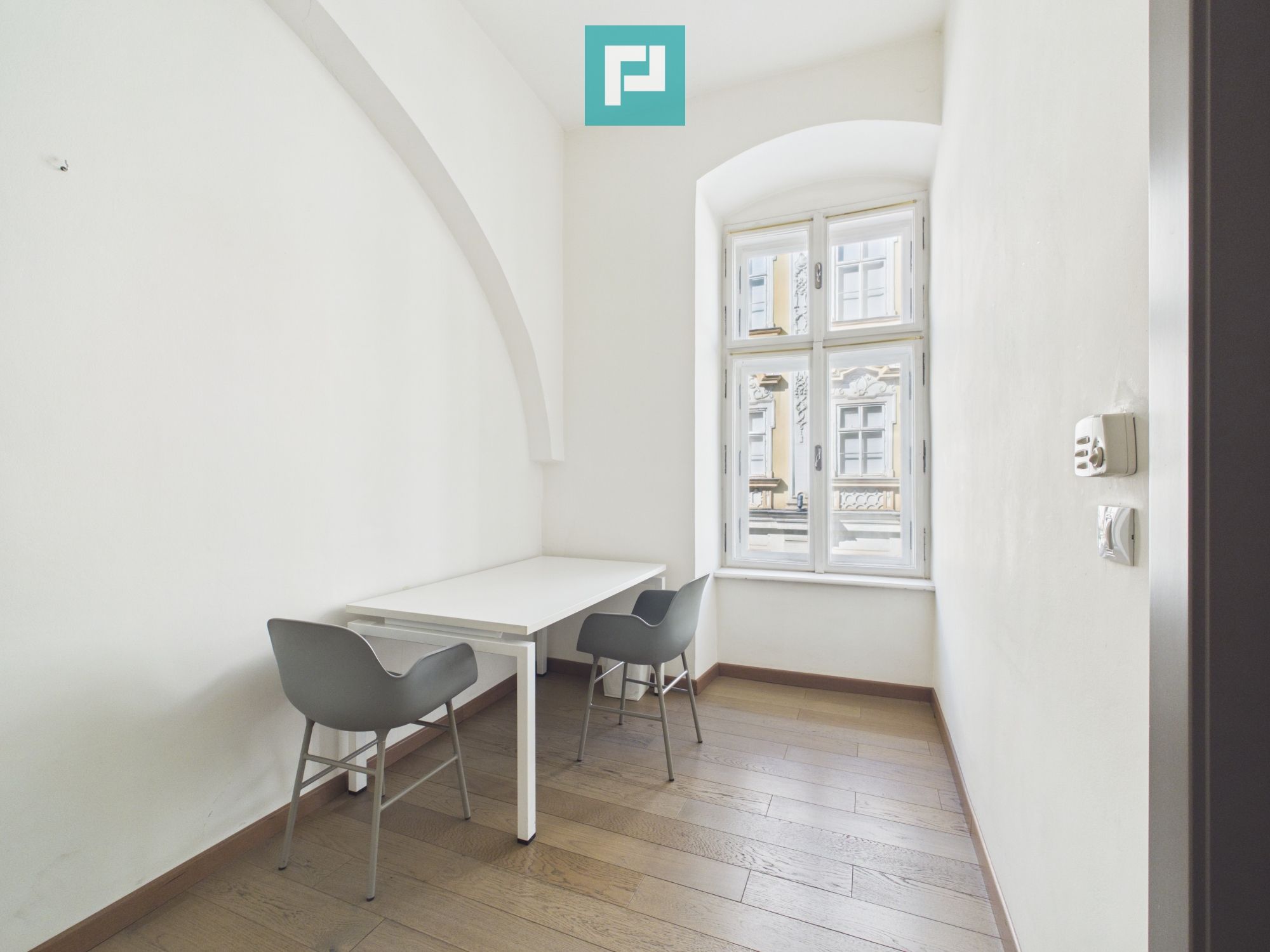 Spațiu de birouri cu 2 camere | Zonă Centrală — fotografia 4