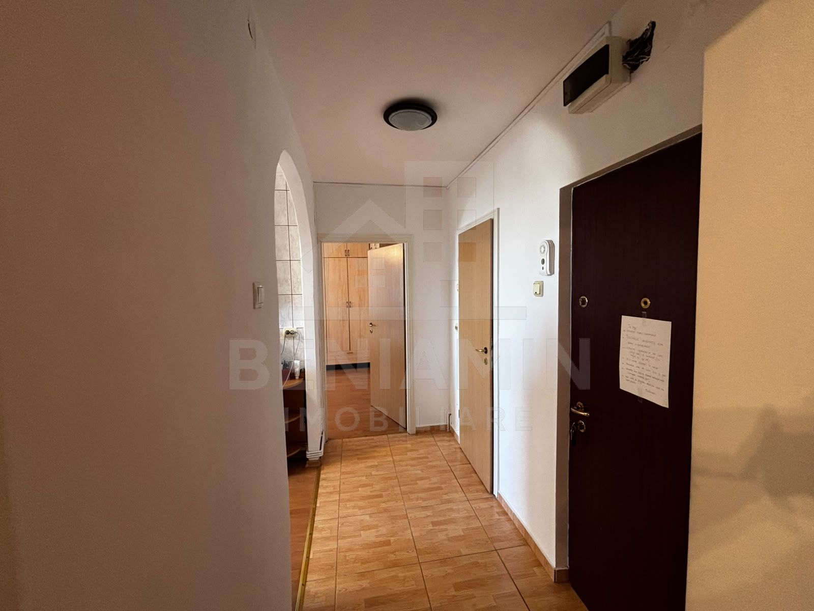 2 Decomandate-57mp-Mobilat-Utilat-Centrala Termica-Zona Garii-Brasov — fotografia 4