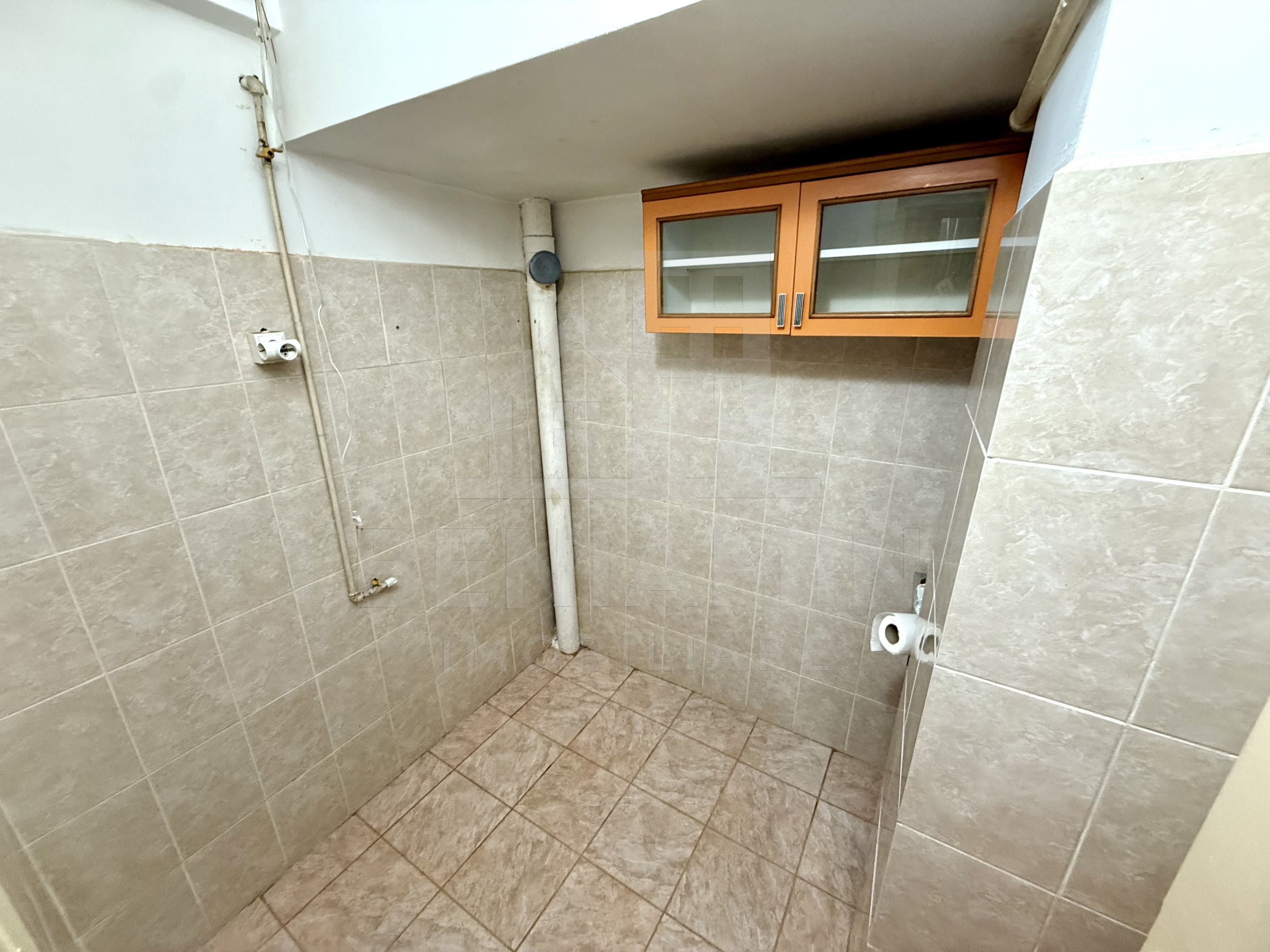 2 camere - etaj 1 - investitie - zona excelenta - Cinema Patria — fotografia 5