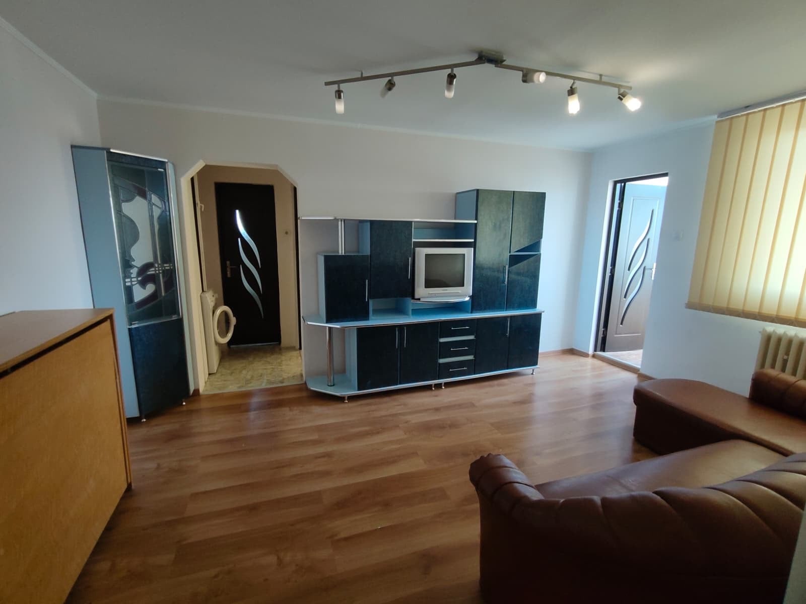 Apartament cu 2 Camere de Vânzare, bloc cu Lift  | Et9 /10 | 77.000Euro — fotografia 5