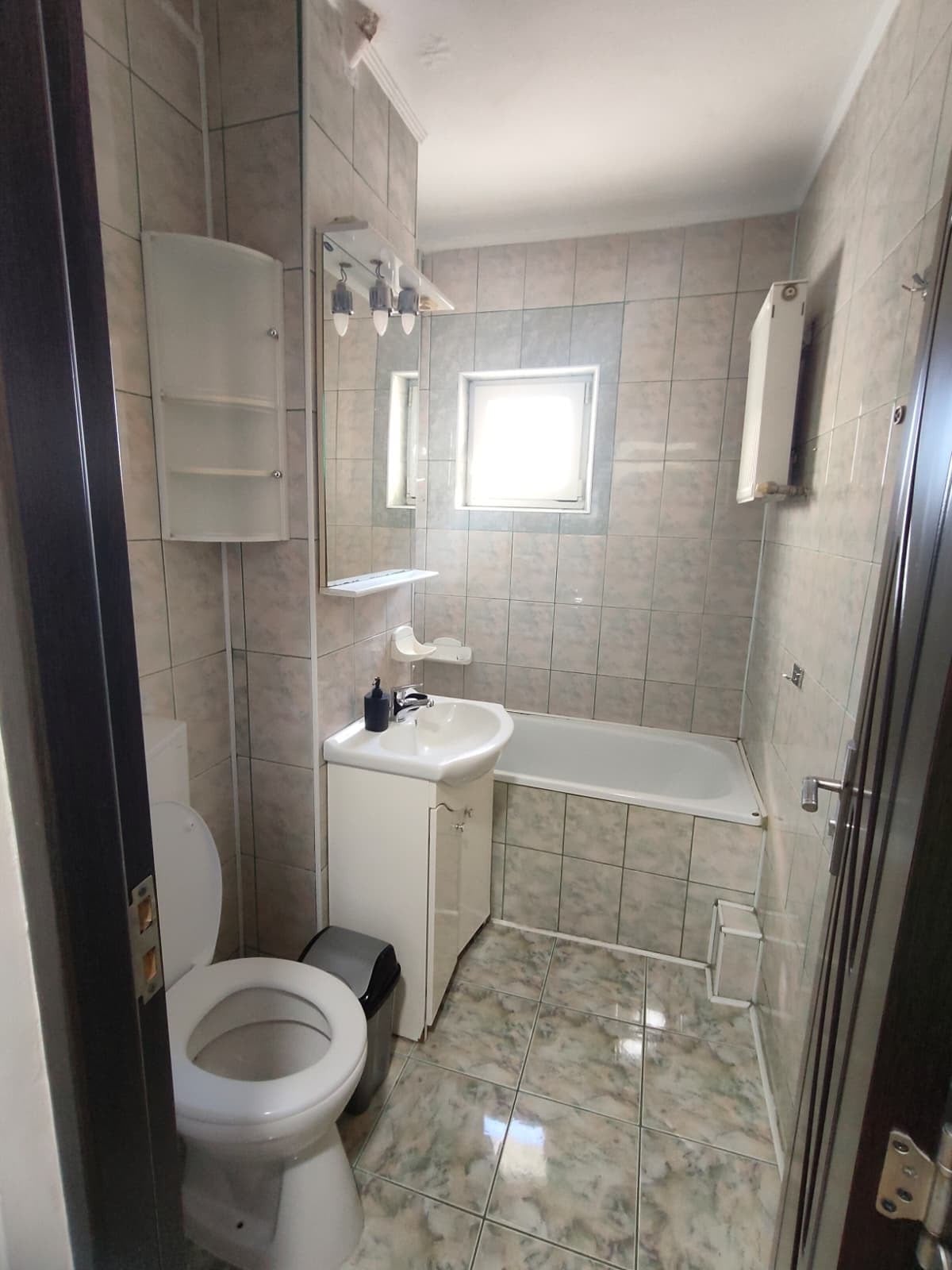 Apartament cu 2 Camere de Vânzare, bloc cu Lift  | Et9 /10 | 77.000Euro — fotografia 6