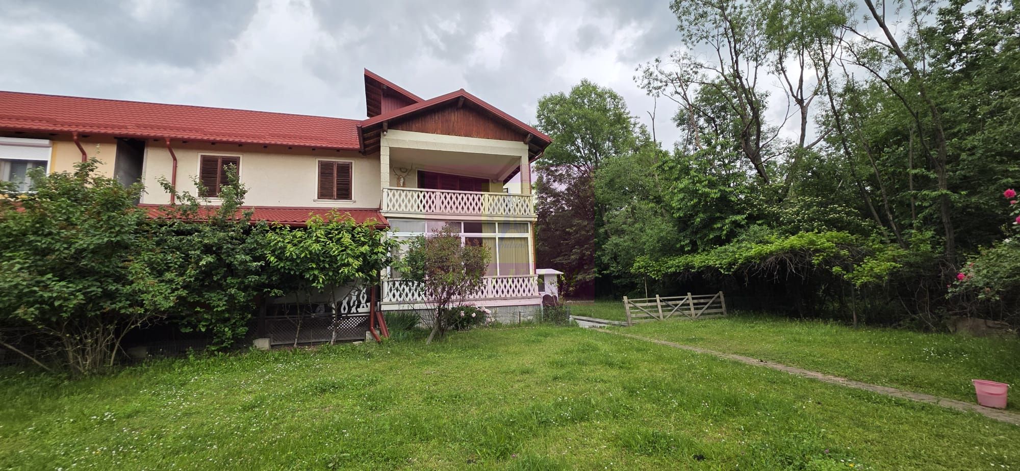 Vila de vanzare cu 6 camere si teren de 1000 mp in Cornu, Prahova — fotografia 5