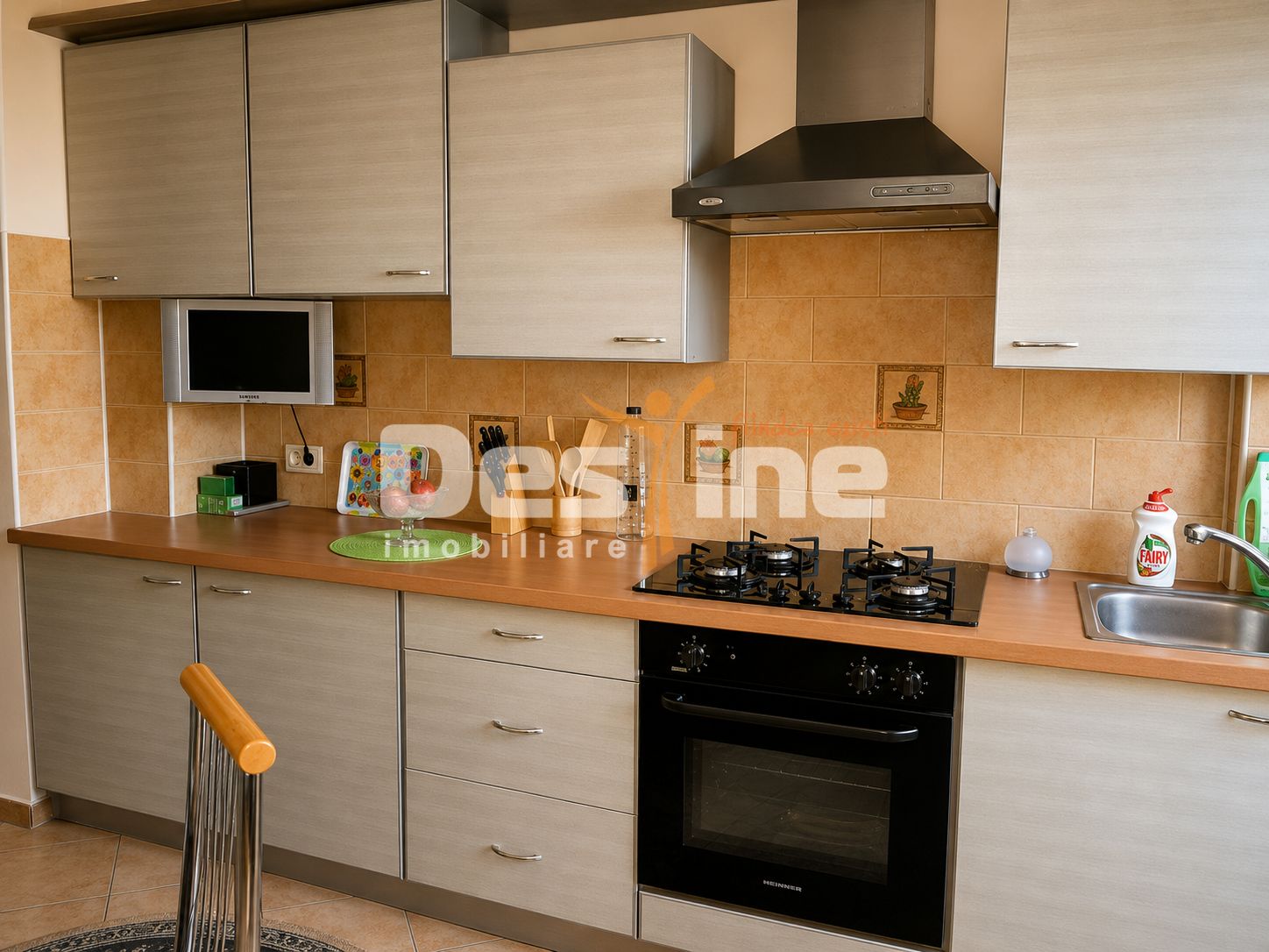 De vânzare apartament 3 camere decomandat, complet mobilat și utilat – — fotografia 9