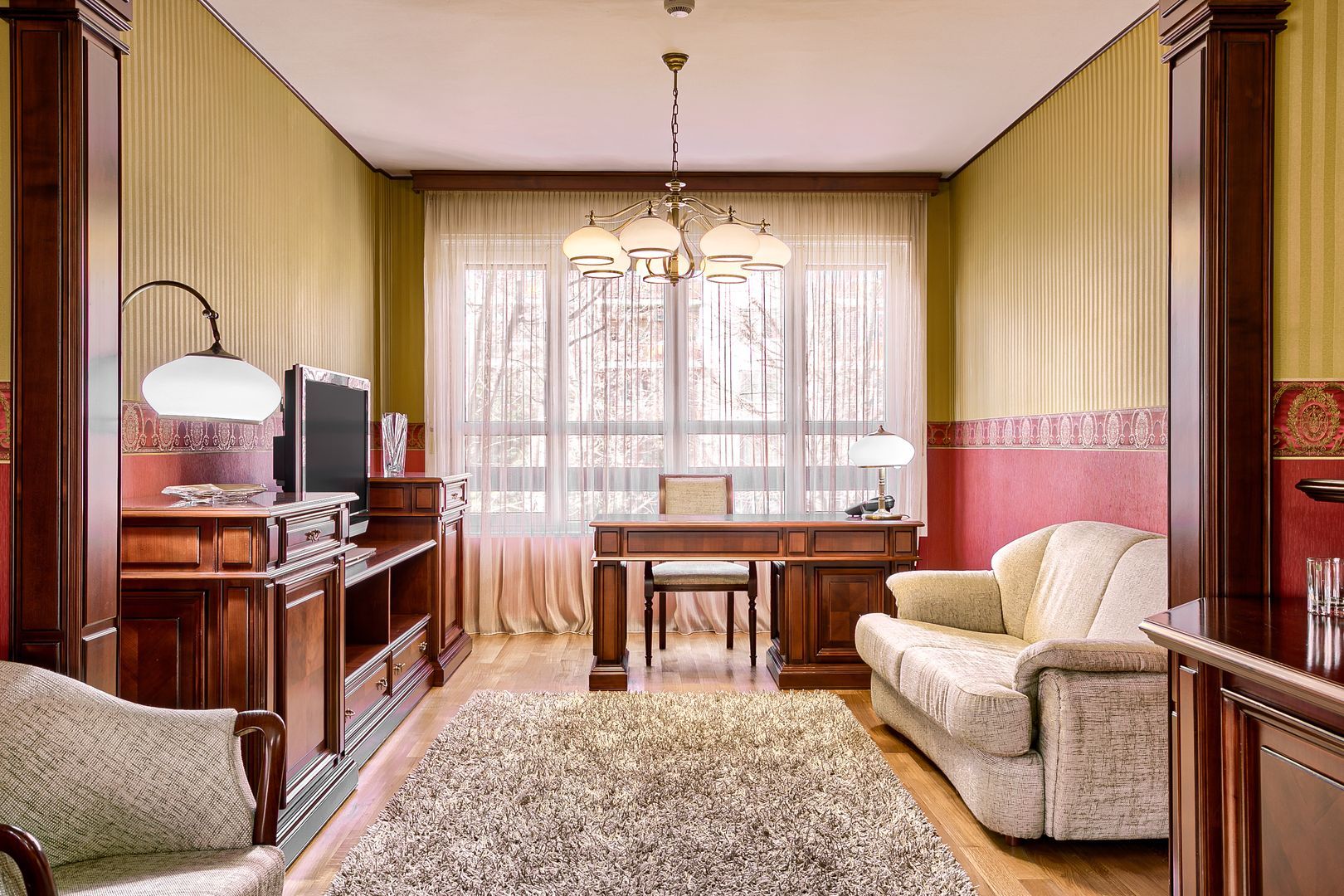 Oportunitate de investiție: Hotel Best Western de 4 stele Arad - Român — fotografia 3