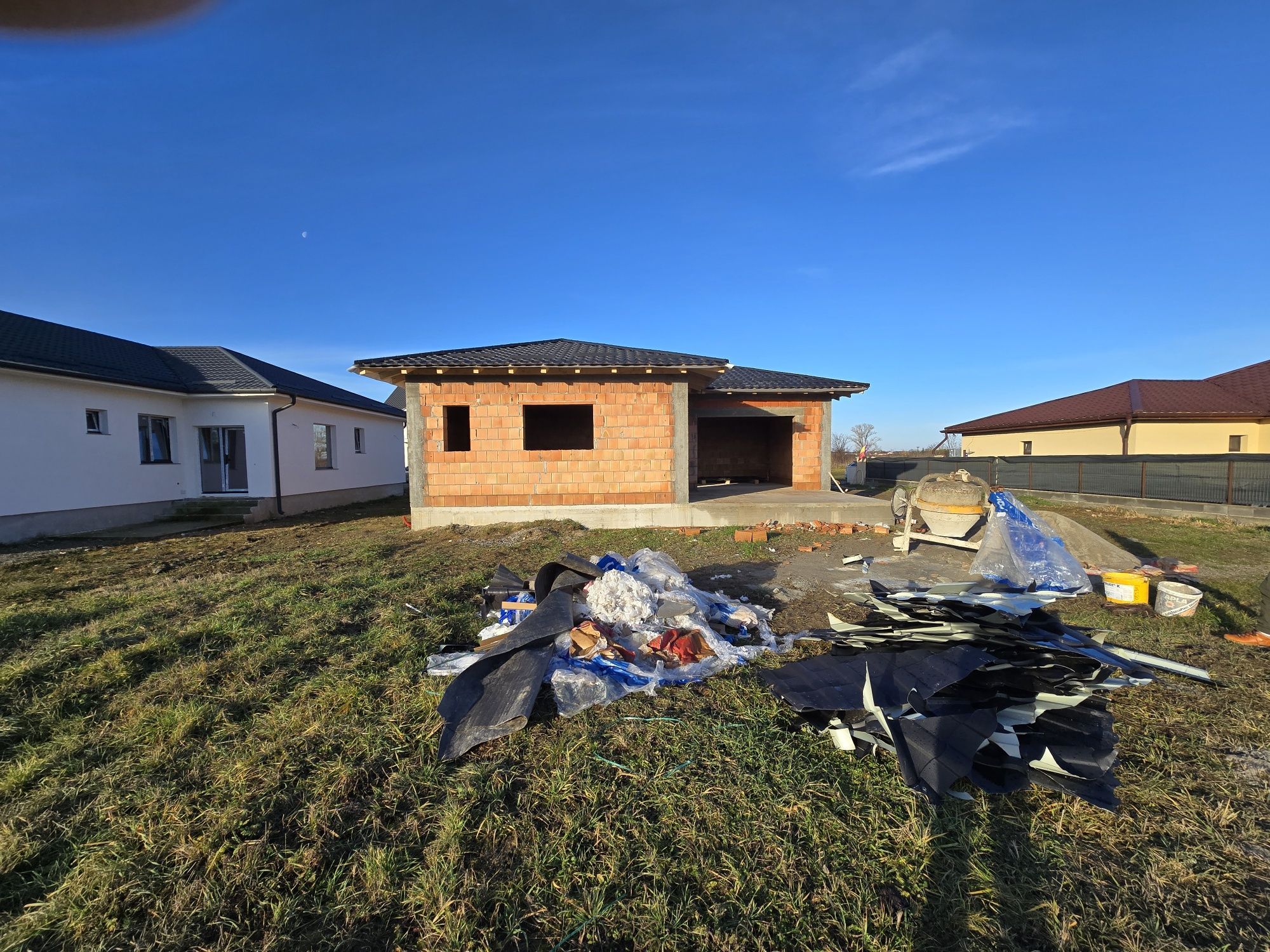 Casa 152m 6.20 arii Martinesti centru teren 22m front chiar toate util — fotografia 4