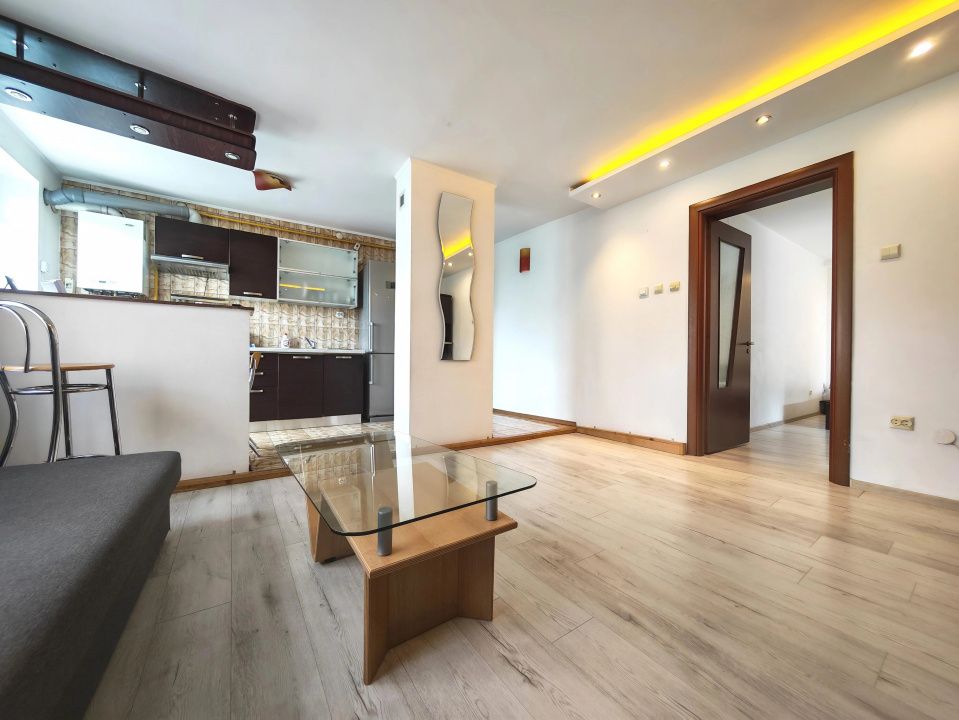 Apartament  2 camere de închiriat în Pitești zonă centrală l — fotografia 2
