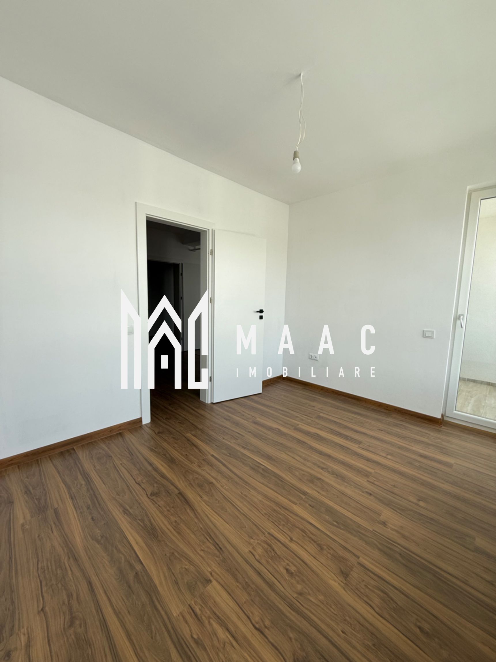 Apartament 2 camere | Etaj 2 | Balcon | Zona Pictor Brana | Loc de Parcare — fotografia 3