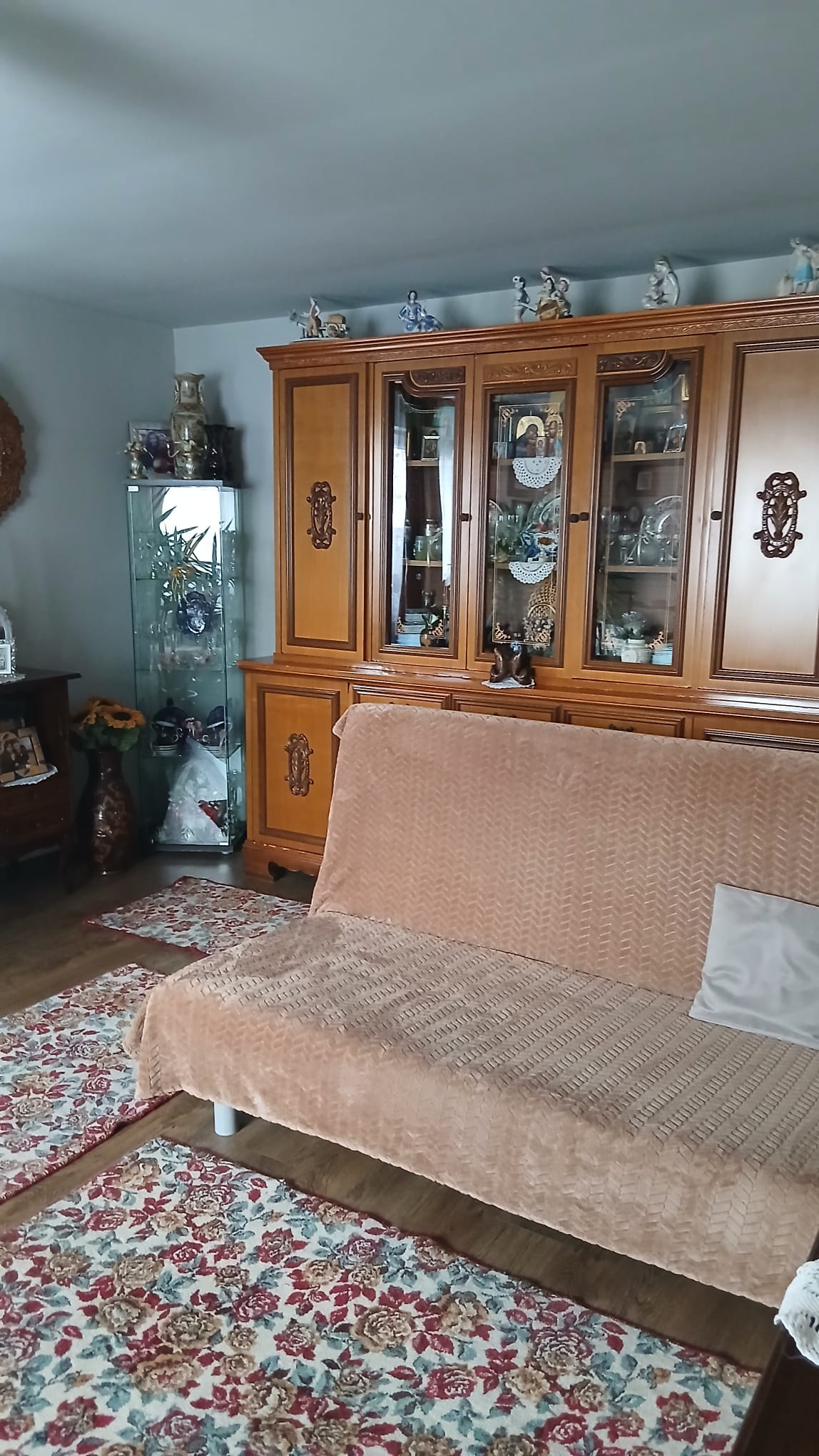 Casa 3 camere, Zona Stroiesti