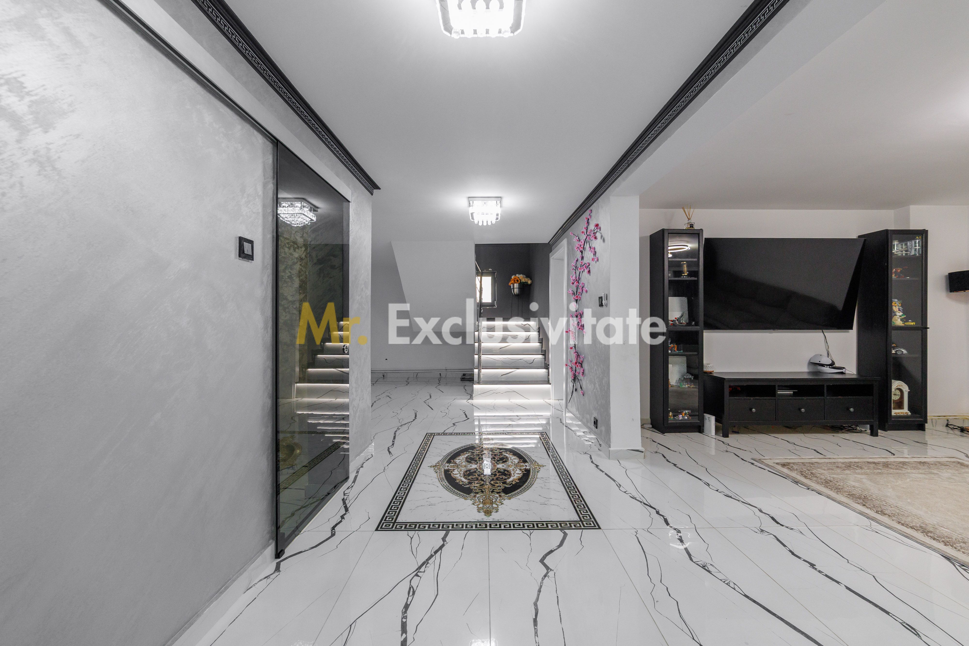 Proprietate cu 2 case si curte in Oarja, AG — fotografia 2