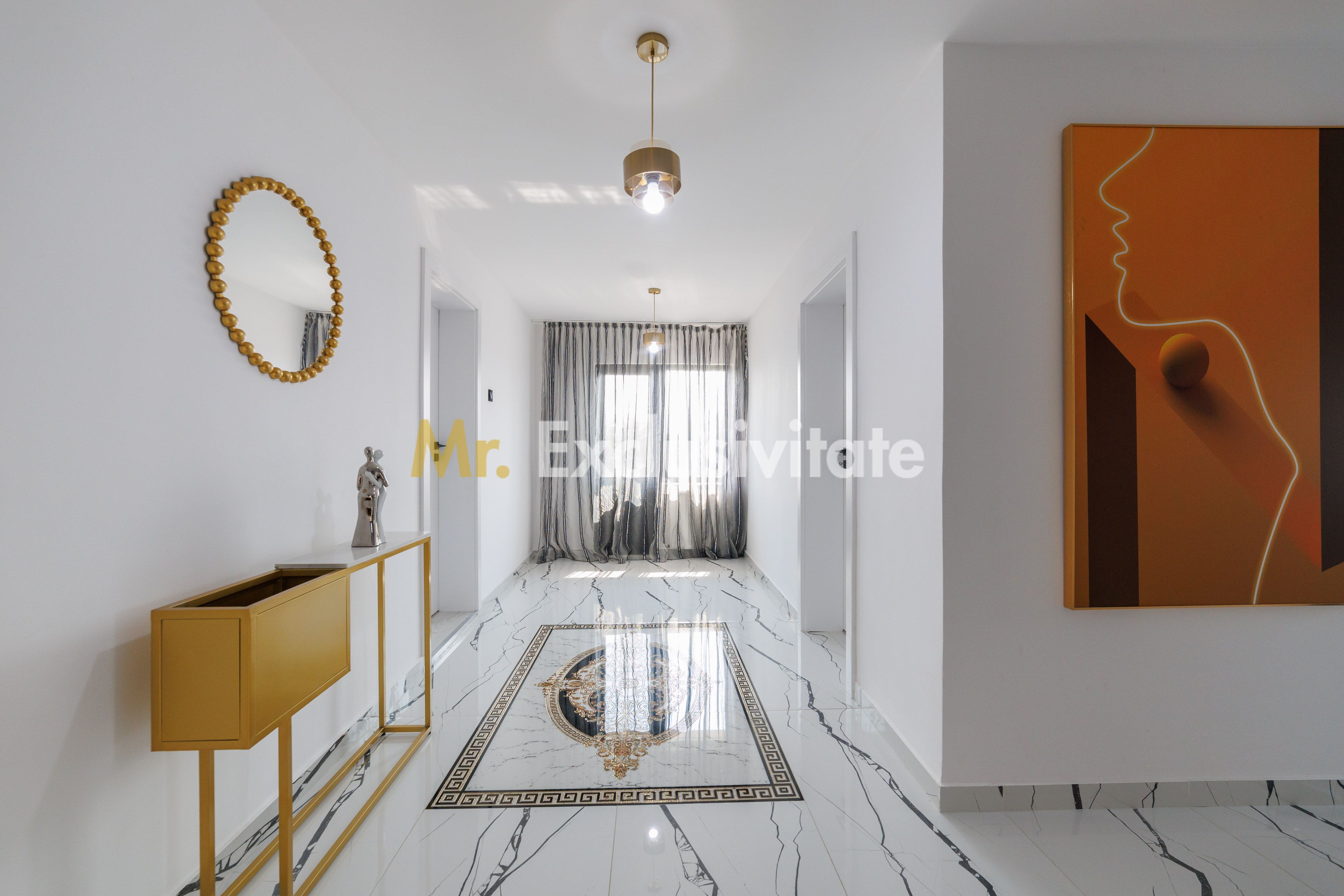 Proprietate cu 2 case si curte in Oarja, AG — fotografia 9