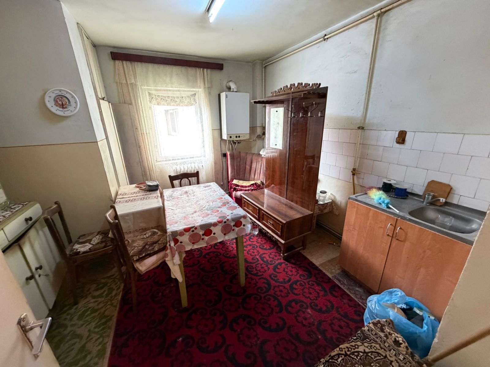 Apartament 4 camere, etaj 3 - Cugir — fotografia 3