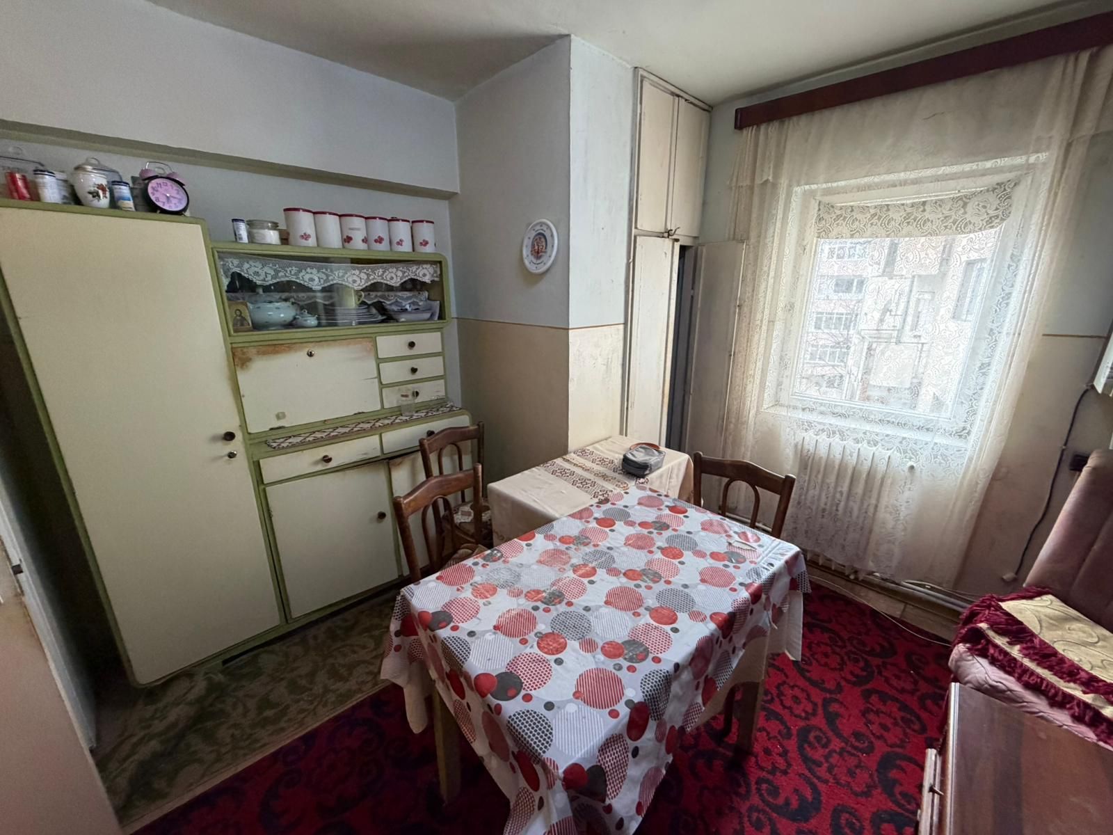 Apartament 4 camere, etaj 3 - Cugir — fotografia 6