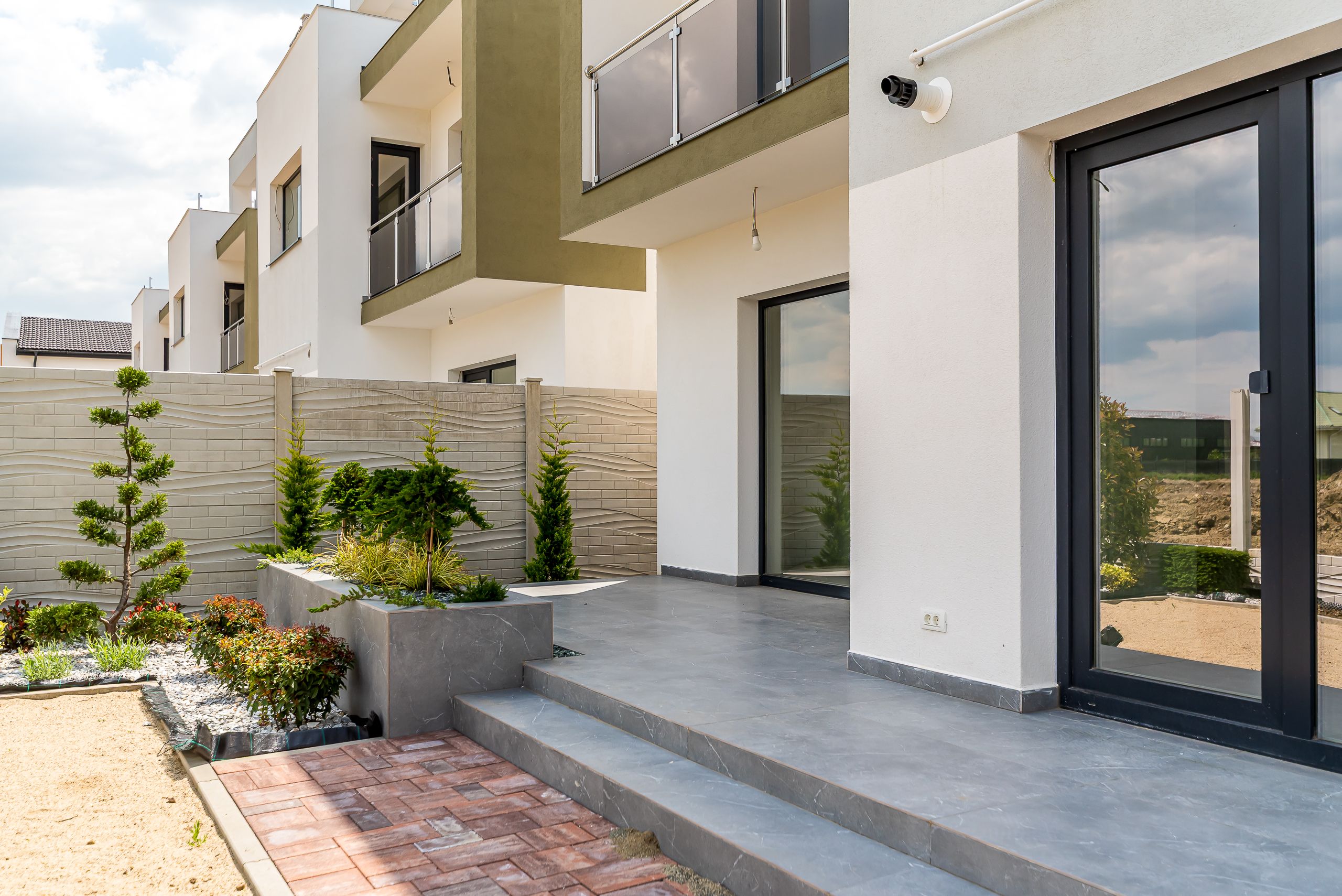 PREȚ PROMO! Casă nouă 2025 cu terasă rooftop – 5 camere, în Gai