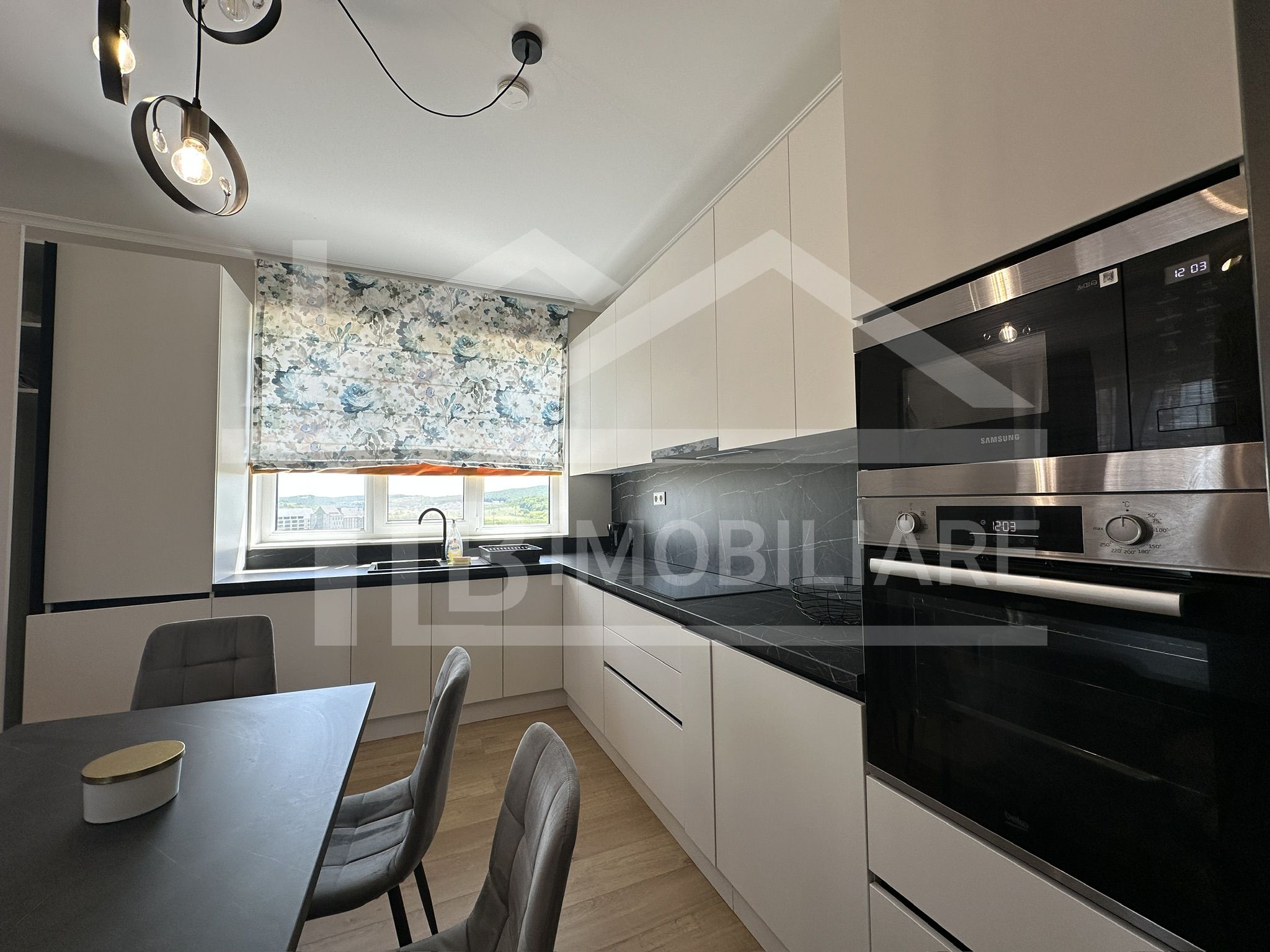 Apartament cu 3 camere, 70mp, parcare, Zona Concept 9 — fotografia 4