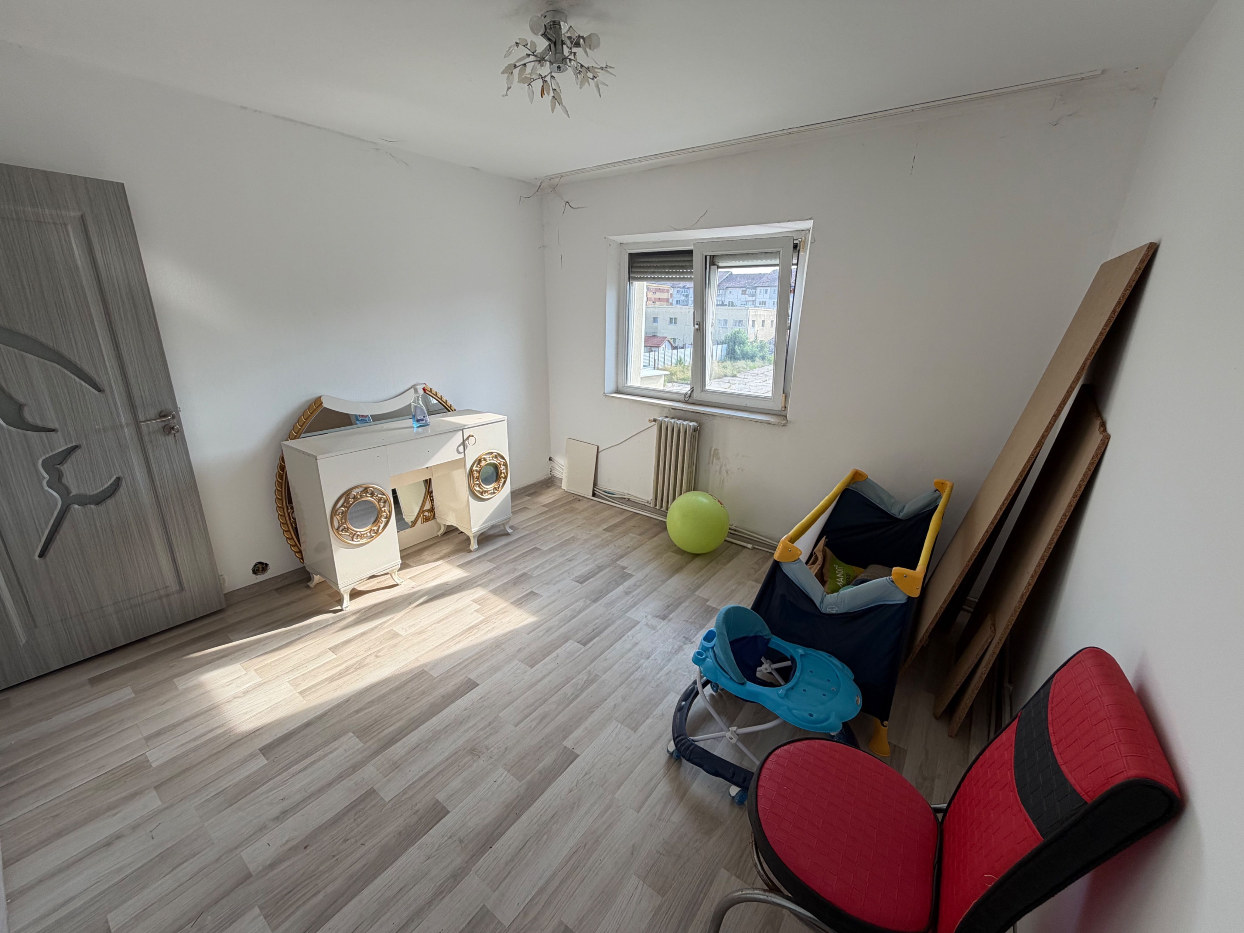 Apartament 2 camere, etaj 2 - zona Industriala — fotografia 8
