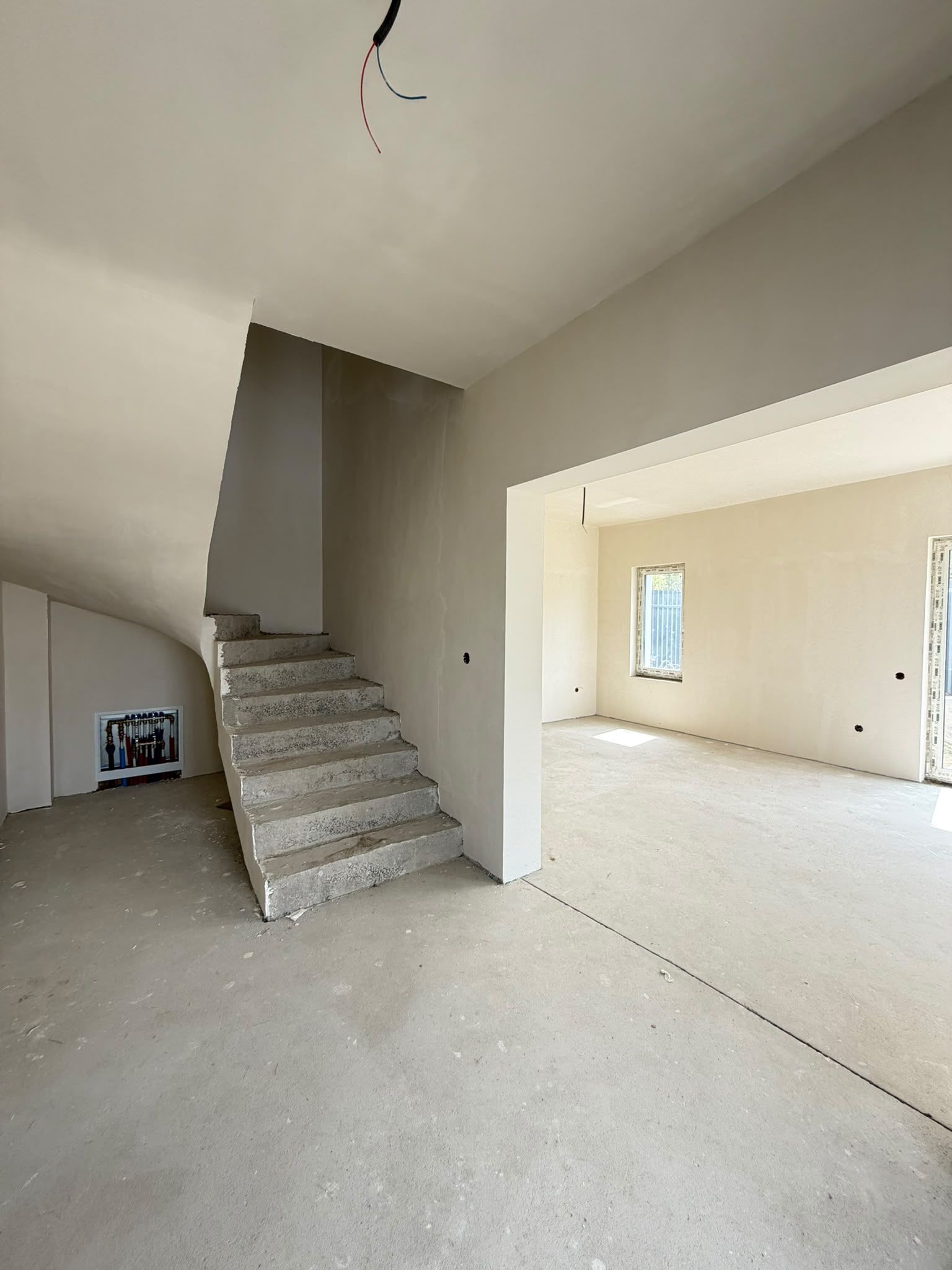 Triplex 4 camere DECOMANDATE, 112 mp utili, 184 mp curte, Urusagului — fotografia 13