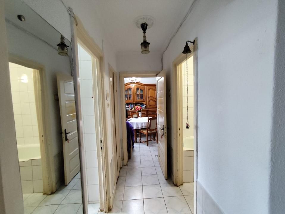 Ultracentral, 2 camere decomandat, zona Hale, 50.4mp Su. — fotografia 3