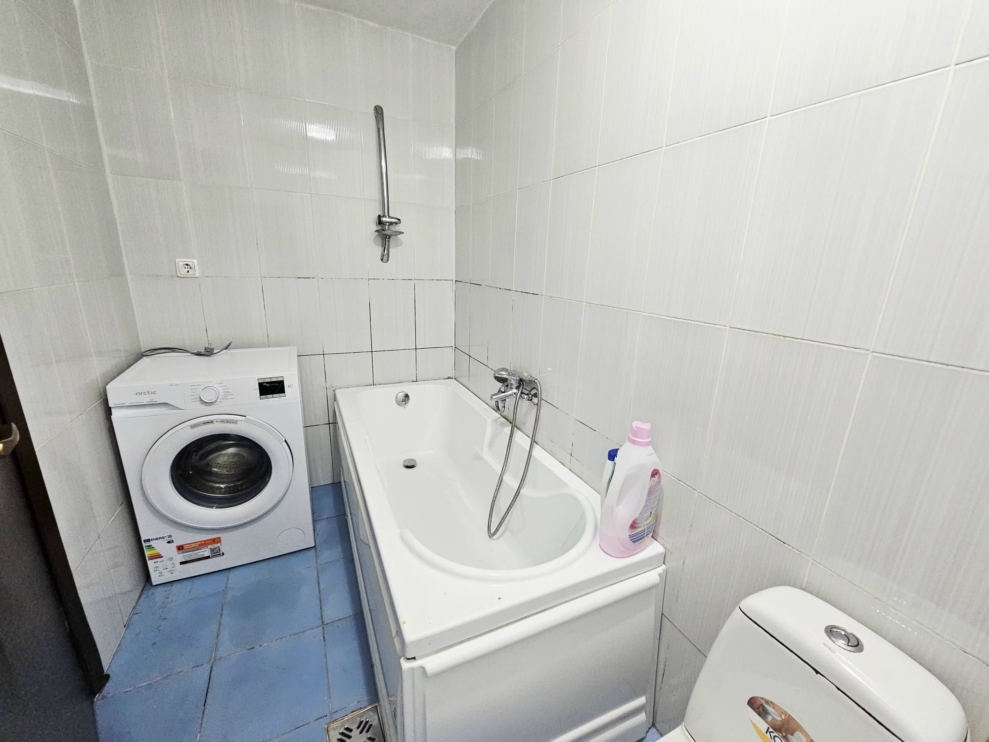 Garsoniera de inchiriat cu loc de parcare inclus,Eroilor/Floresti — fotografia 9