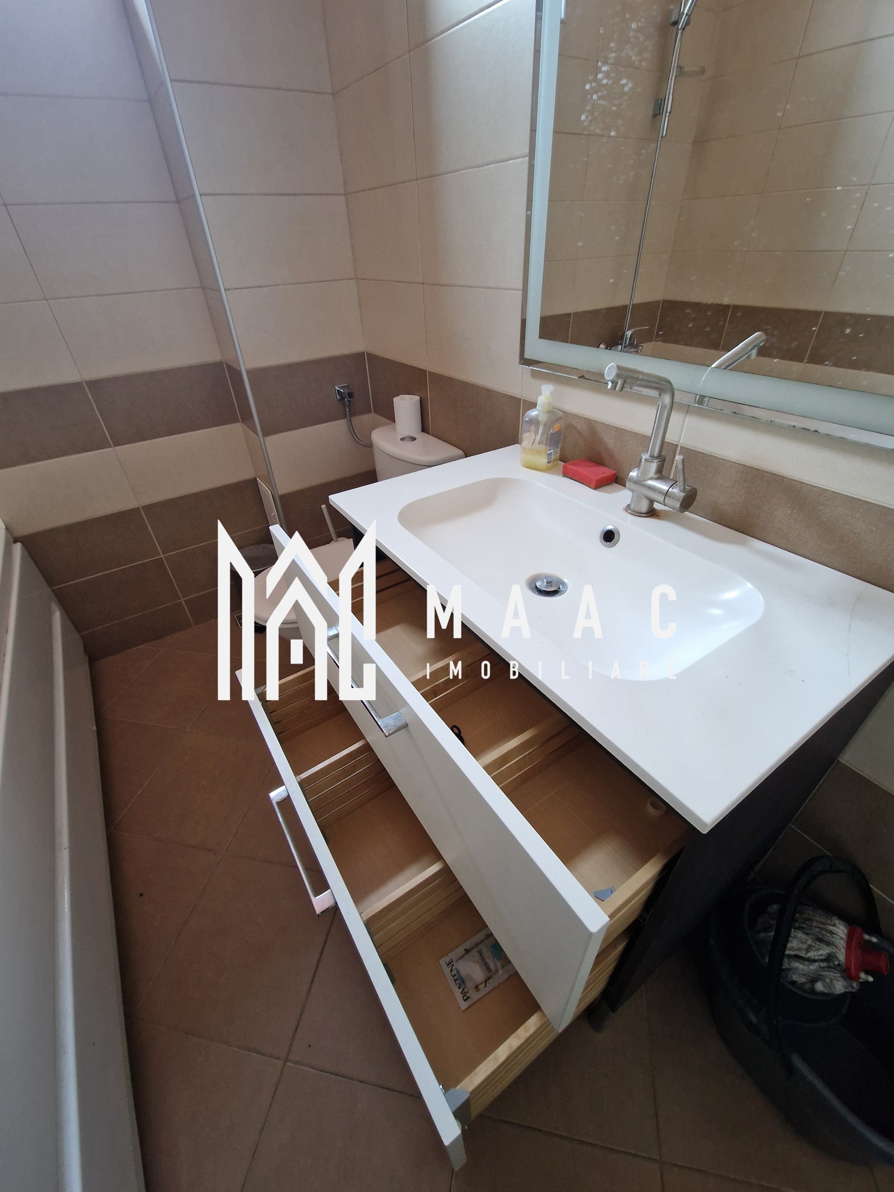 Apartament 3 camere decomandat | Tilișca, Sibiu | 70 mp, parcare — fotografia 4
