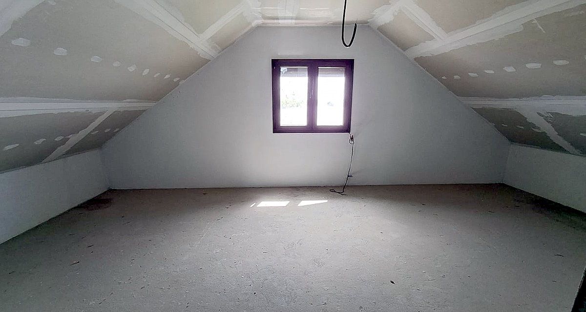 Casă tip vilă cu teren 2426 mp în Matca – oportunitate la 115.000 € — fotografia 8
