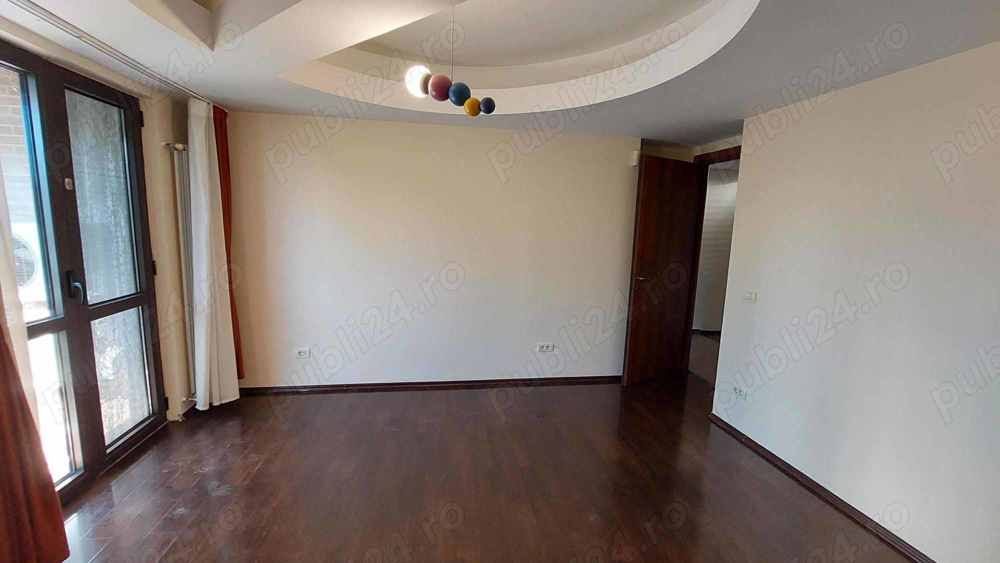 Vînzarea apartament 4 camere — fotografia 6