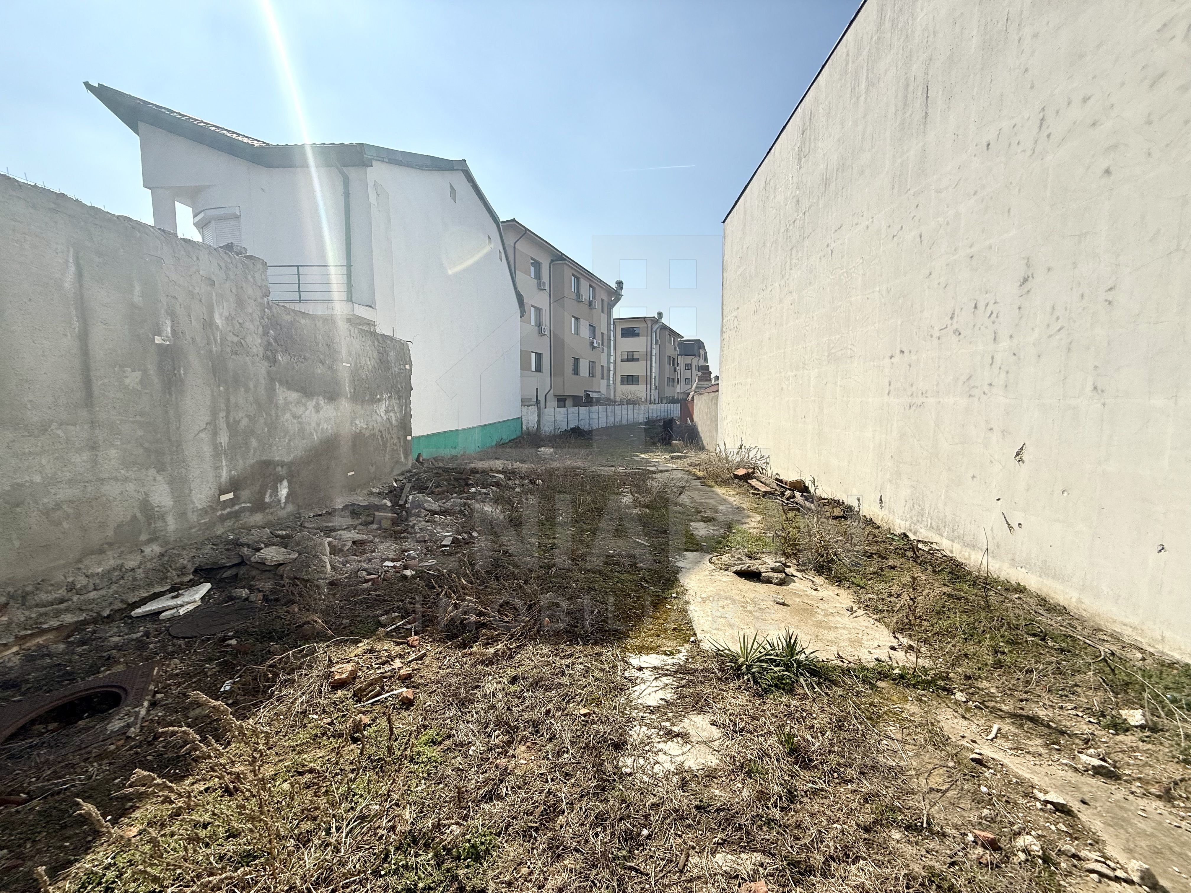 Teren 923mp - toate utilitatiile - investitie - Imparatul Traian — fotografia 4
