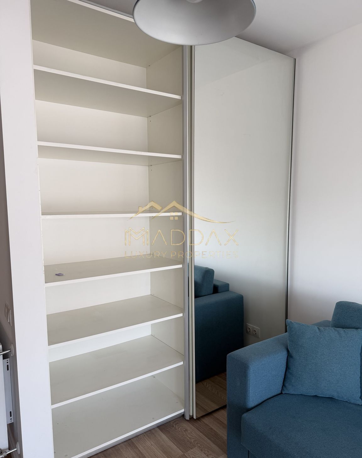 Prima închiriere |  | Ideal birou de acasă |  Proaspăt renovat |Centrală proprie — fotografia 4