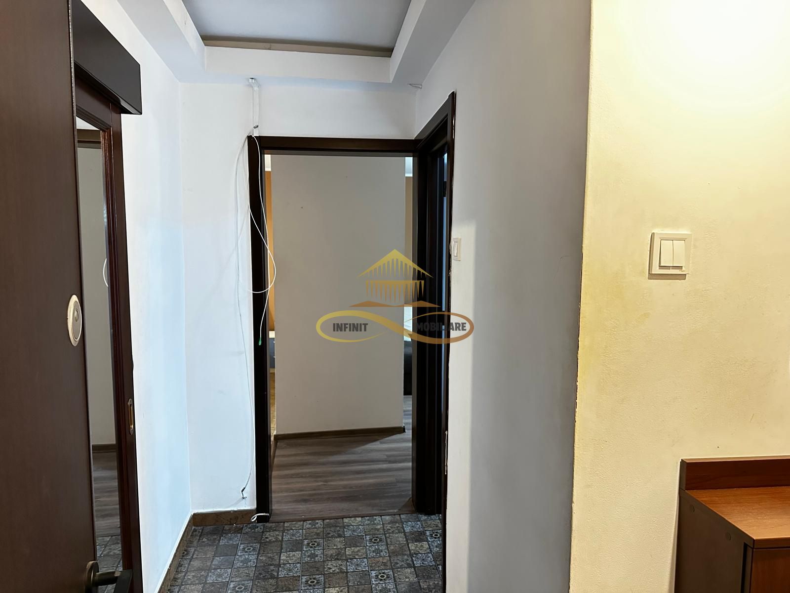 Garsoniera de vanzare confort 1 Martir Horia Bacau — fotografia 6